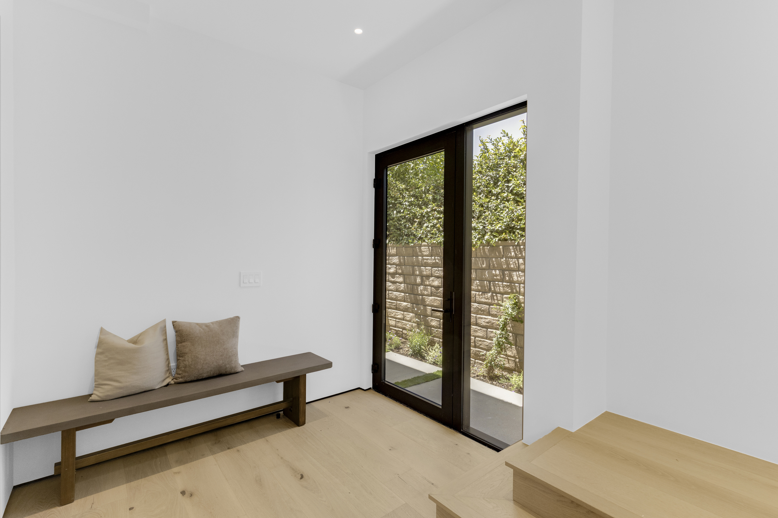  3542 Butler Avenue - 物件實景