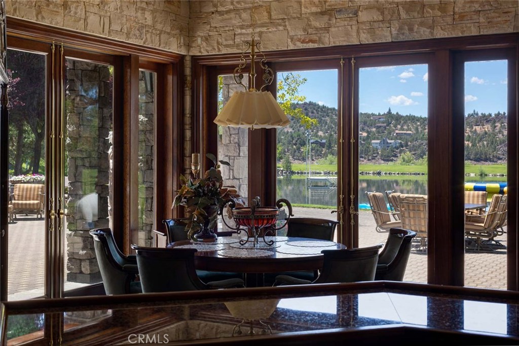 15733 Juniper Peak Road, Weed, California, 96094, United States, 5 Bedrooms Bedrooms, ,7 BathroomsBathrooms,Residential,For Sale,15733 Juniper Peak Road,1644367