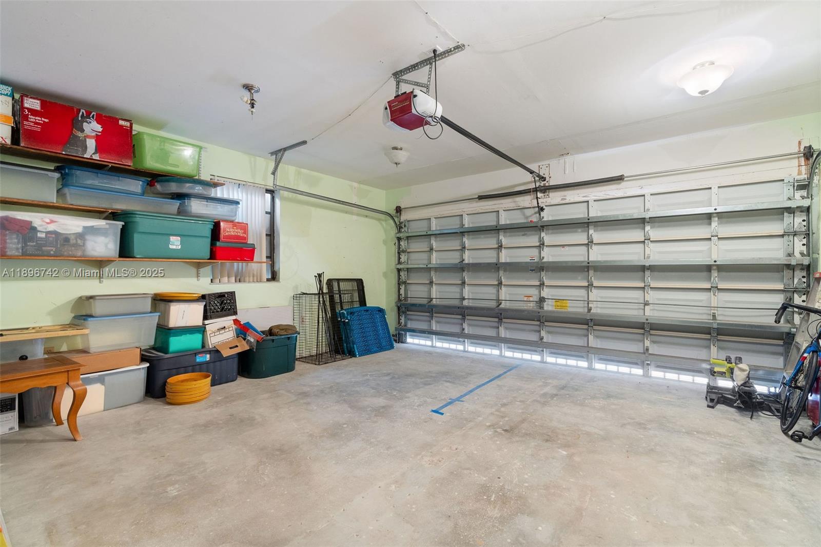 Miami, Florida, 33173, United States, 3 Bedrooms Bedrooms, ,3 BathroomsBathrooms,Residential,For Sale,1966935