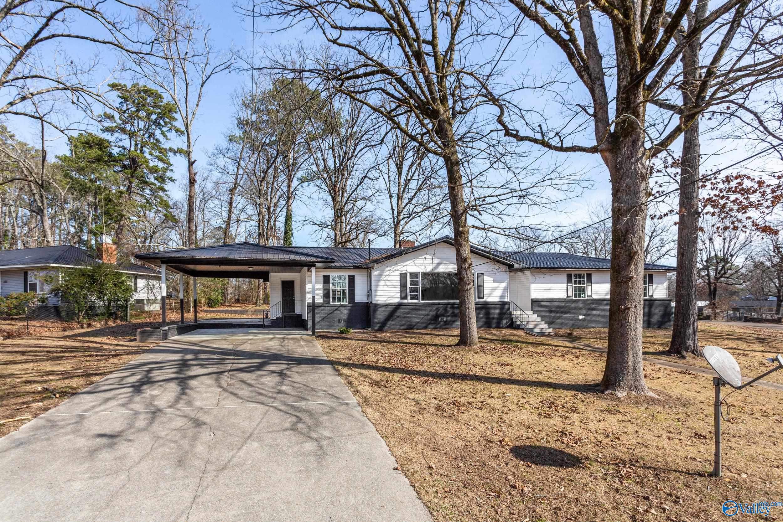 Hillcrest Dr, Gadsden, AL 35904 #1