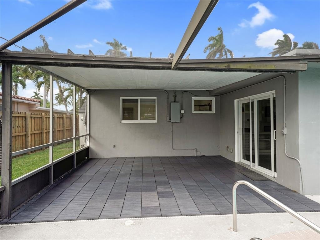 Hollywood, Florida, 33021, United States, 2 Bedrooms Bedrooms, ,1 BathroomBathrooms,Residential,For Sale,1982688