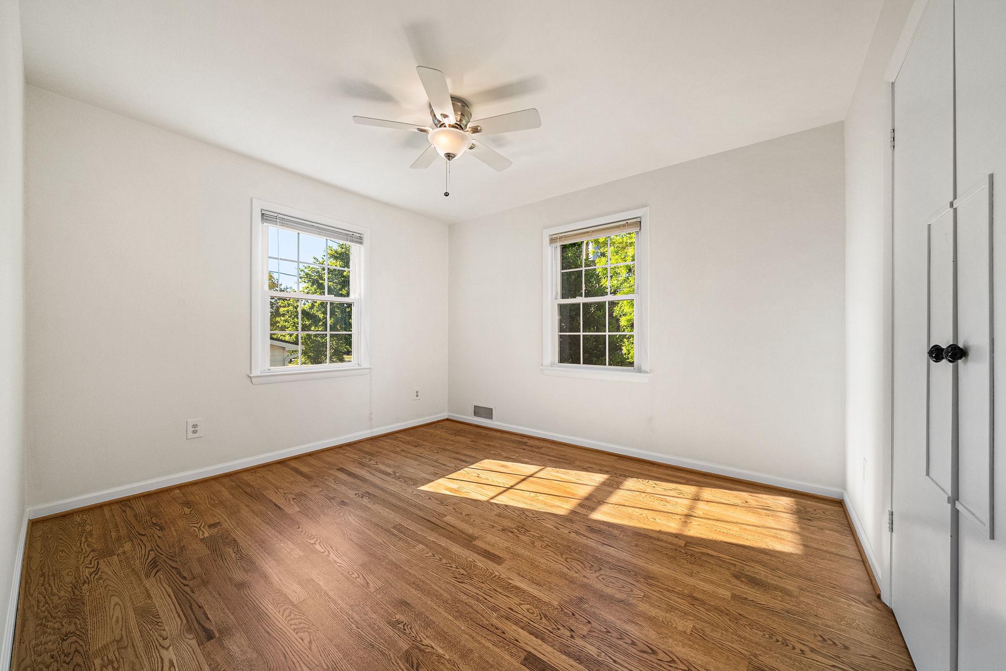  914 Waynewood Boulevard, Alexandria, VA, 22308 - 物件實景