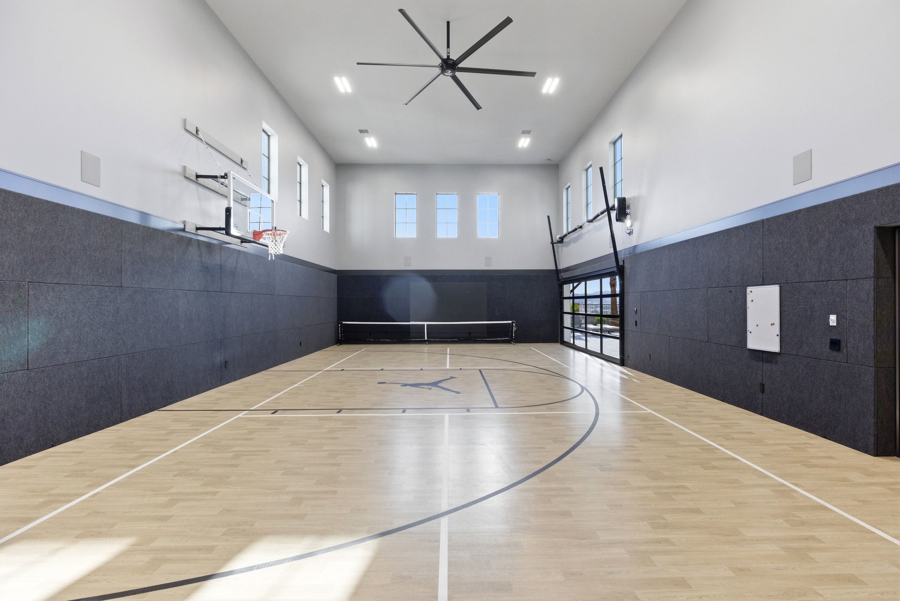  Indian Knolls Sports Court Stunner - 物件實景