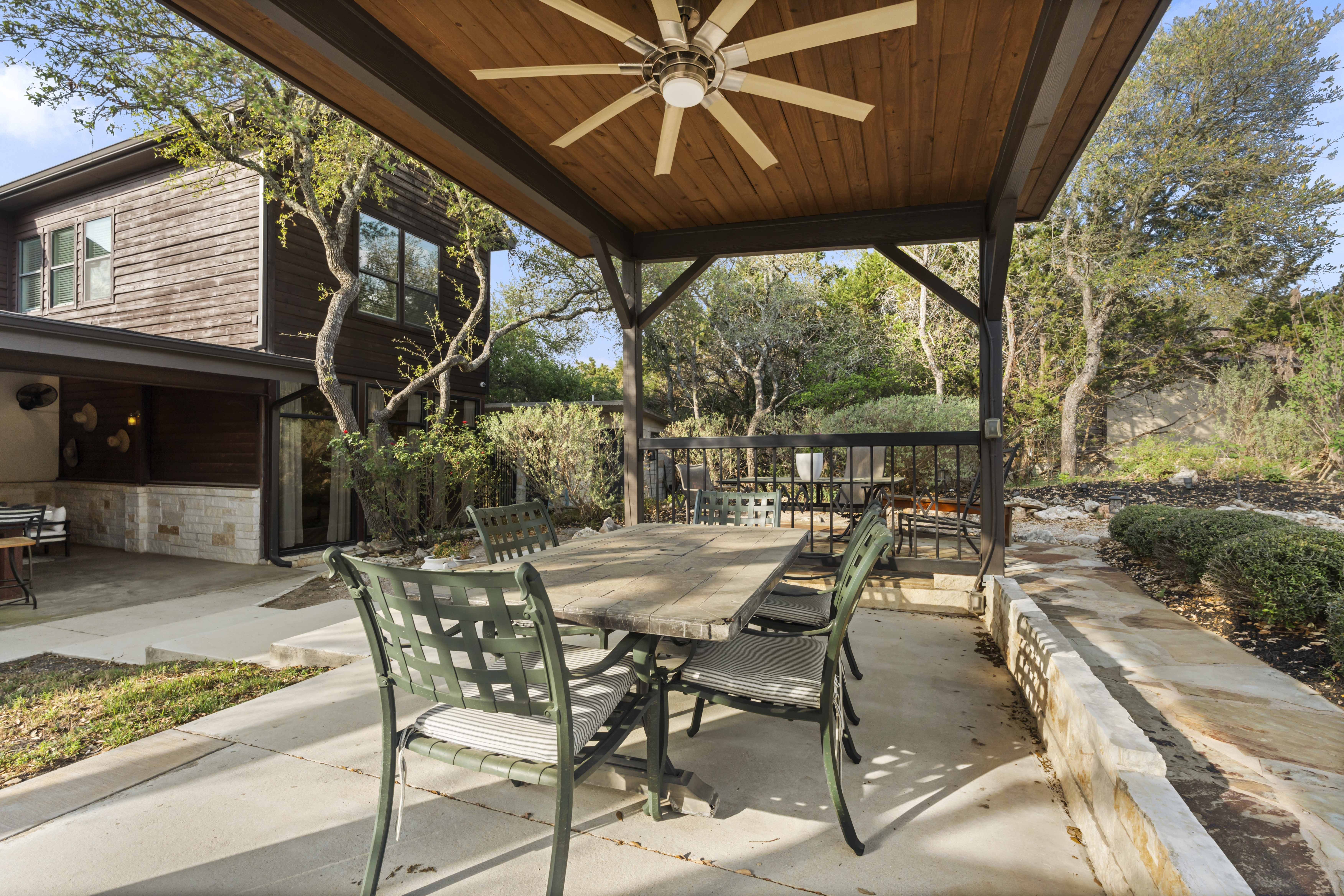  Spring Branch Luxury on 2.3 Acres - 物件實景