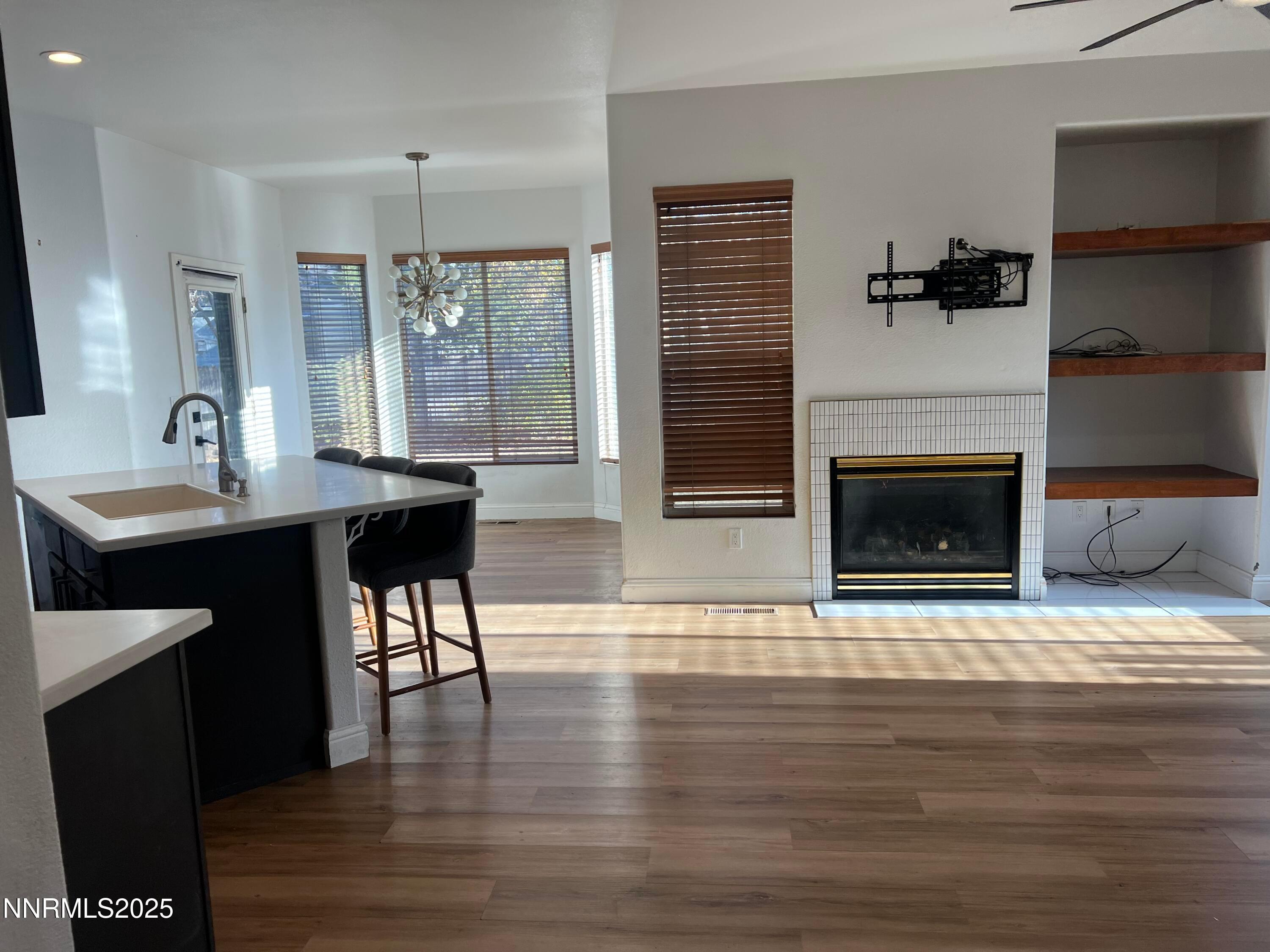 Sparks, Nevada, 89436, United States, 3 Bedrooms Bedrooms, ,3 BathroomsBathrooms,Residential,For Sale,1992114