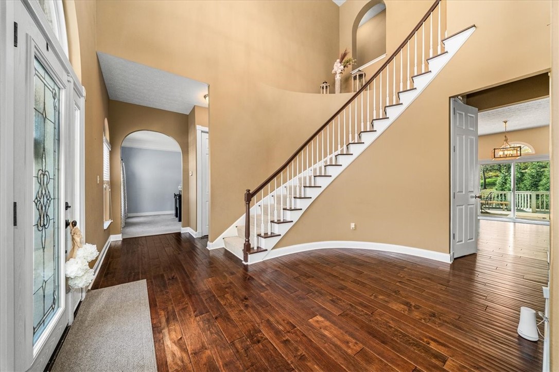 Pine Twp, Pennsylvania, 16046, United States, 5 Bedrooms Bedrooms, ,6 BathroomsBathrooms,Residential,For Sale,1989507