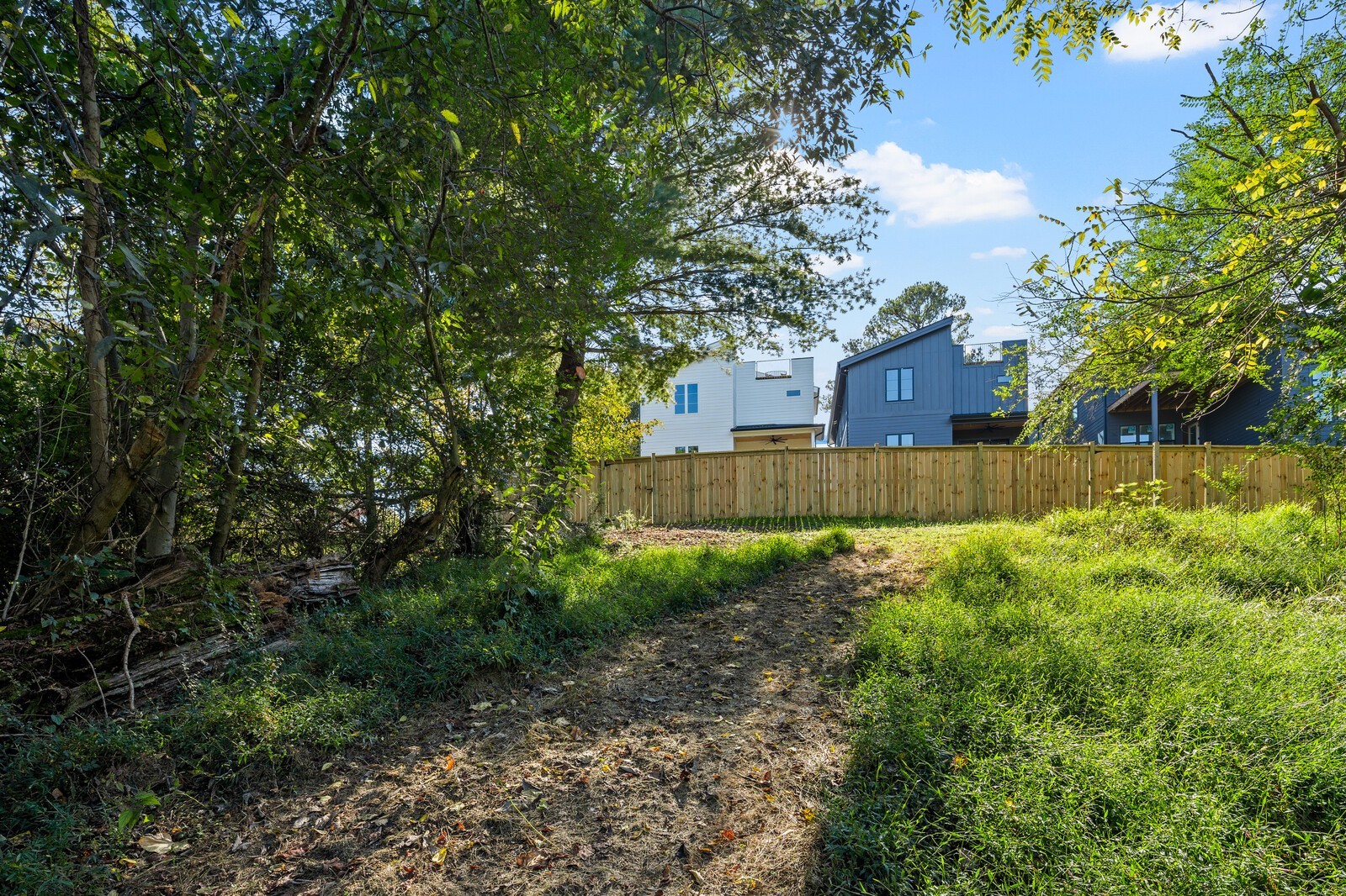 Nashville, Tennessee, 37206, United States, 4 Bedrooms Bedrooms, ,7 BathroomsBathrooms,Residential,For Sale,1989518