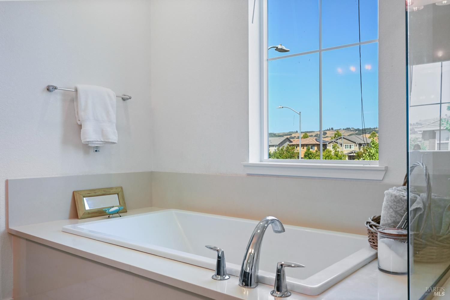 Rohnert Park, California, 94928, United States, 3 Bedrooms Bedrooms, ,3 BathroomsBathrooms,Residential,For Sale,1925027