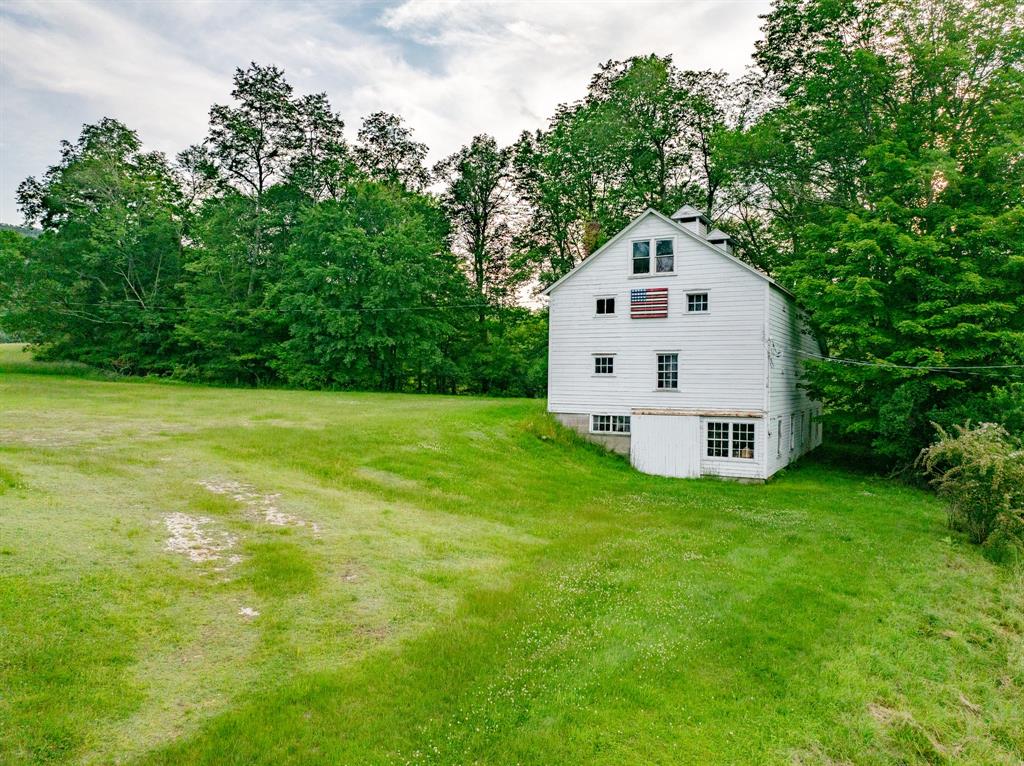 North Branch, New York, 12766, United States, 4 Bedrooms Bedrooms, ,3 BathroomsBathrooms,Residential,For Sale,1977100