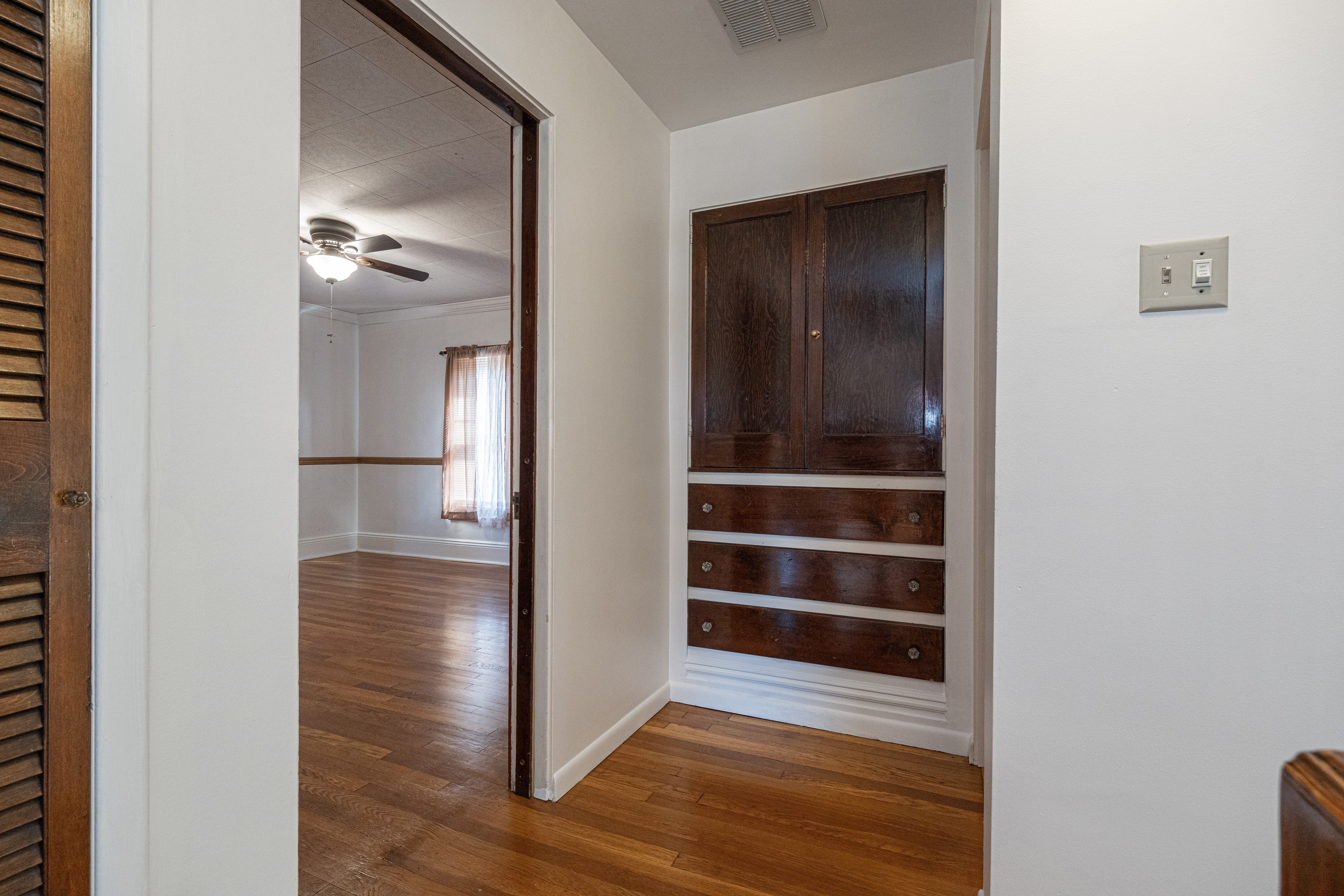  1060 Bank Street, Bridgeville, PA 15017 - 物件實景