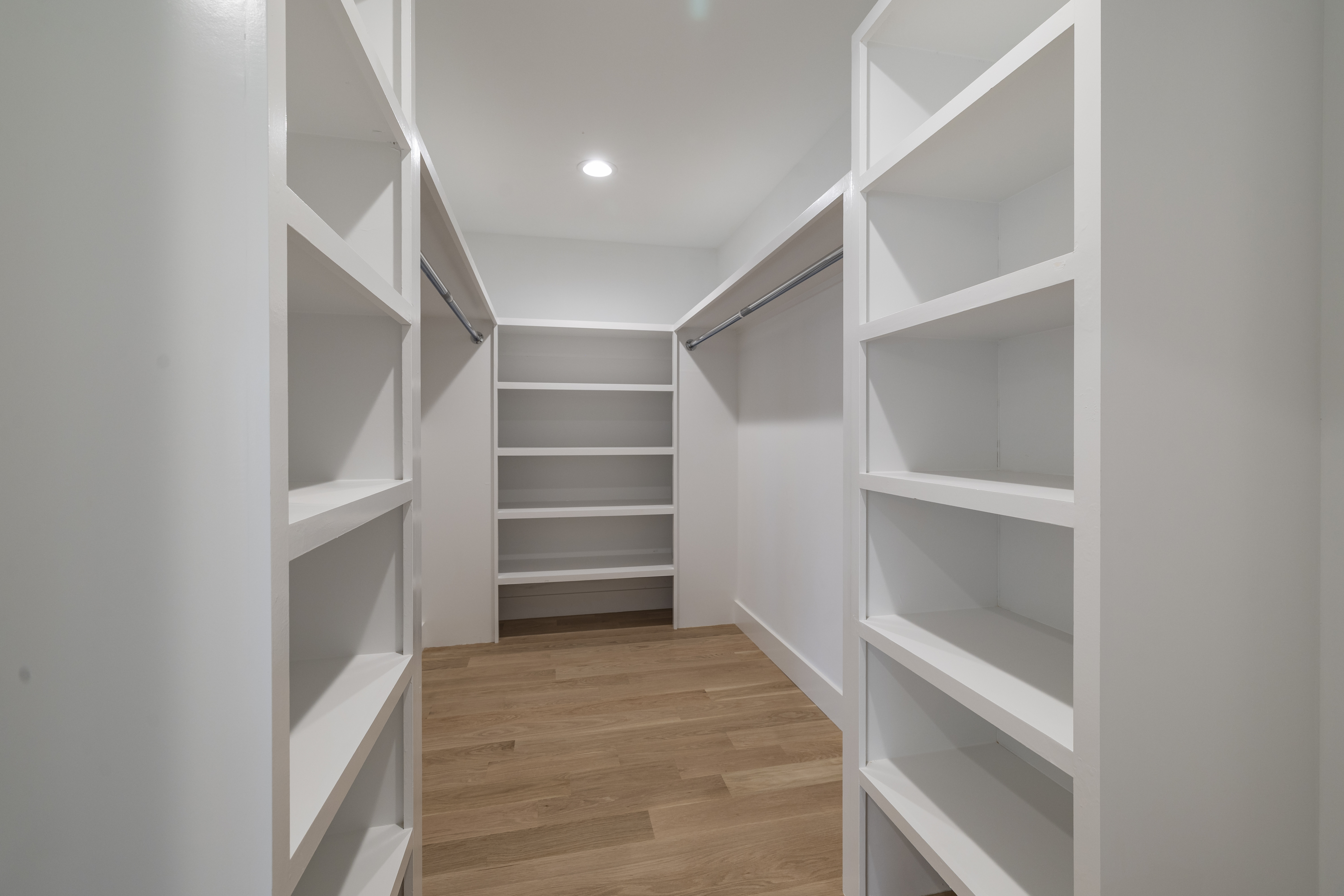  8 Van Cott Place, North Bellmore, NY, 11710 - 物件實景