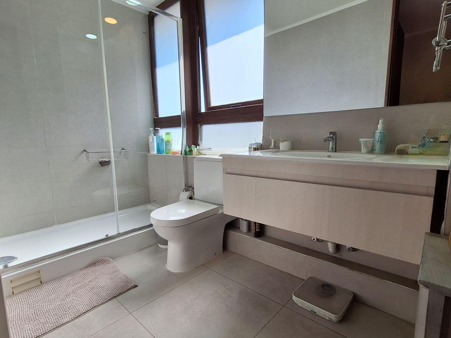 Lo Barnechea, Chile, 3 Bedrooms Bedrooms, ,3 BathroomsBathrooms,Residential,For Sale,1948551