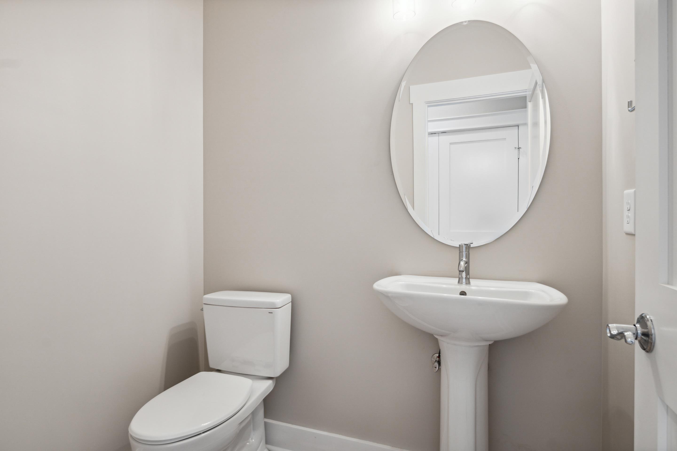 Blacksburg, Virginia, 24060, United States, 4 Bedrooms Bedrooms, ,4 BathroomsBathrooms,Residential,For Sale,1838349
