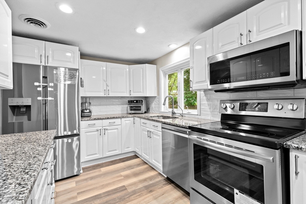 Sharon, Massachusetts, 02067, United States, 3 Bedrooms Bedrooms, ,1 BathroomBathrooms,Residential,For Sale,1867419