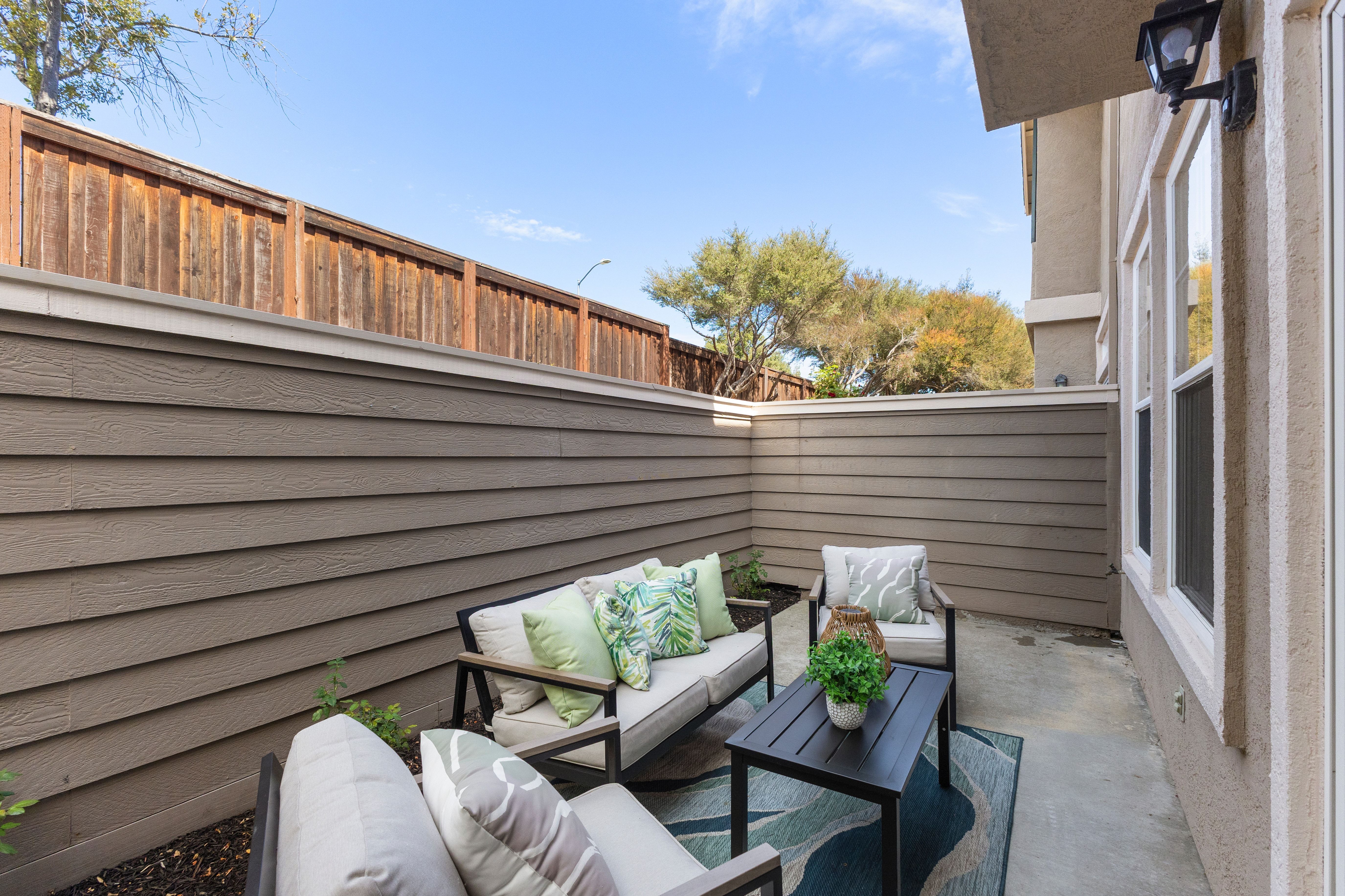  Move-In Ready San Ramon Townhome with Modern Updates - 物件實景