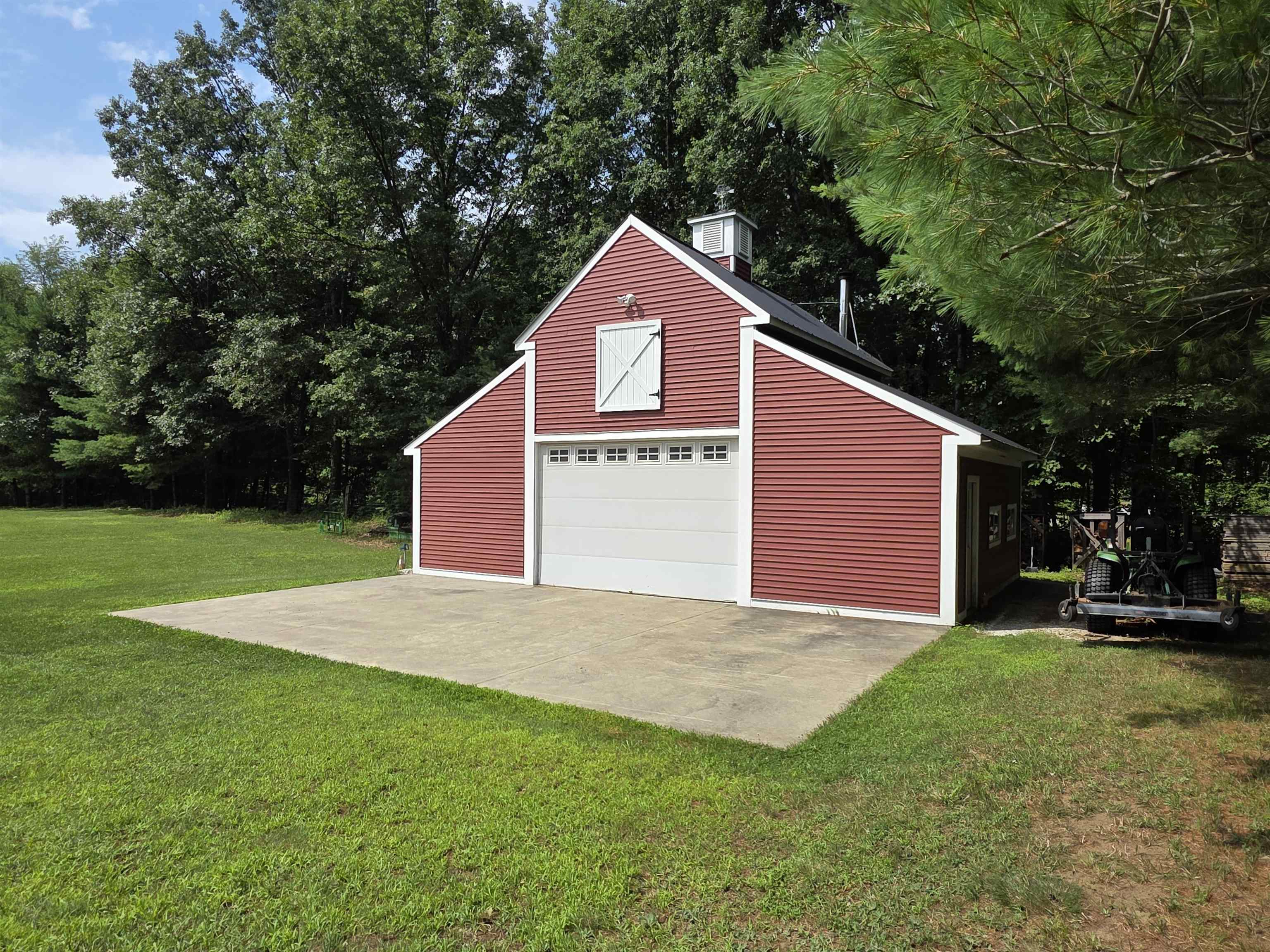 Colchester, Vermont, 05446, United States, 4 Bedrooms Bedrooms, ,3 BathroomsBathrooms,Residential,For Sale,1895144
