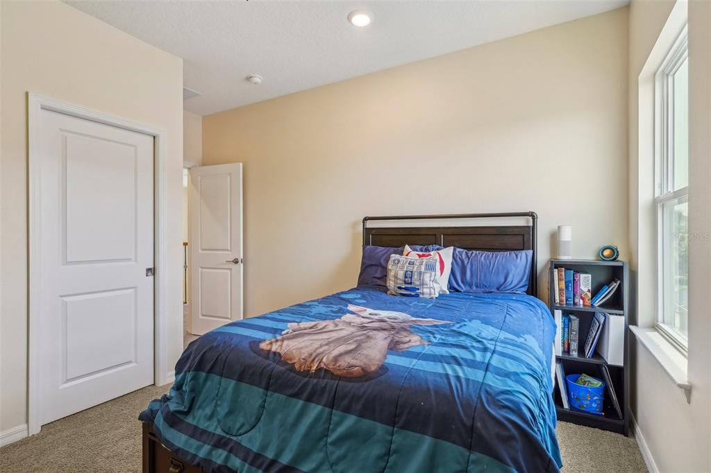Apopka, Florida, 32703, United States, 5 Bedrooms Bedrooms, ,5 BathroomsBathrooms,Residential,For Sale,1837631