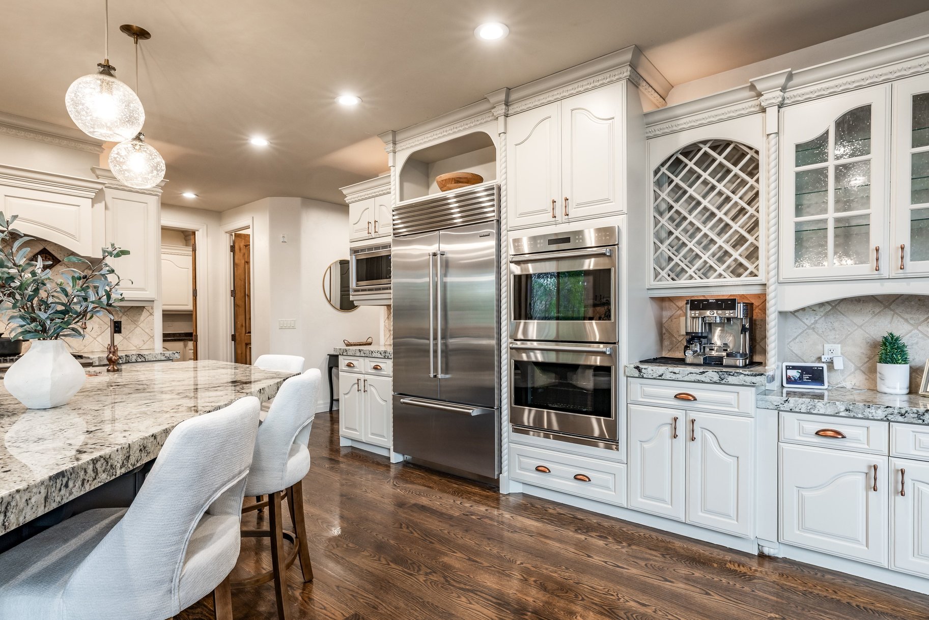  Custom 2-Story Parade Home with Dolphin Bolderscape Grotto Pool & 6 Car Garage - 物件實景