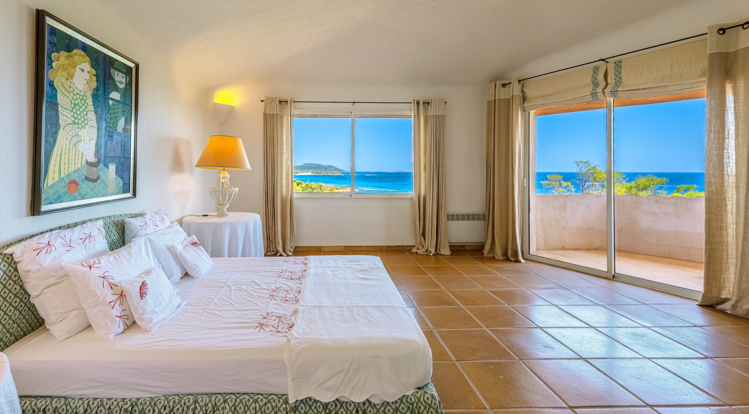  For sale : Superb property with panoramic sea view - Private estate of Punta d