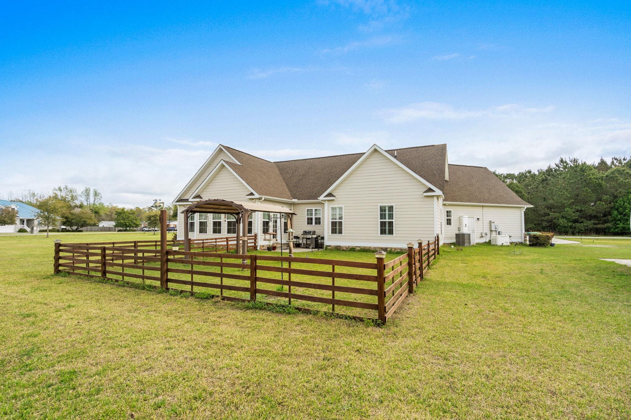 Loris, South Carolina, 29569, United States, 4 Bedrooms Bedrooms, ,3 BathroomsBathrooms,Residential,For Sale,2031917