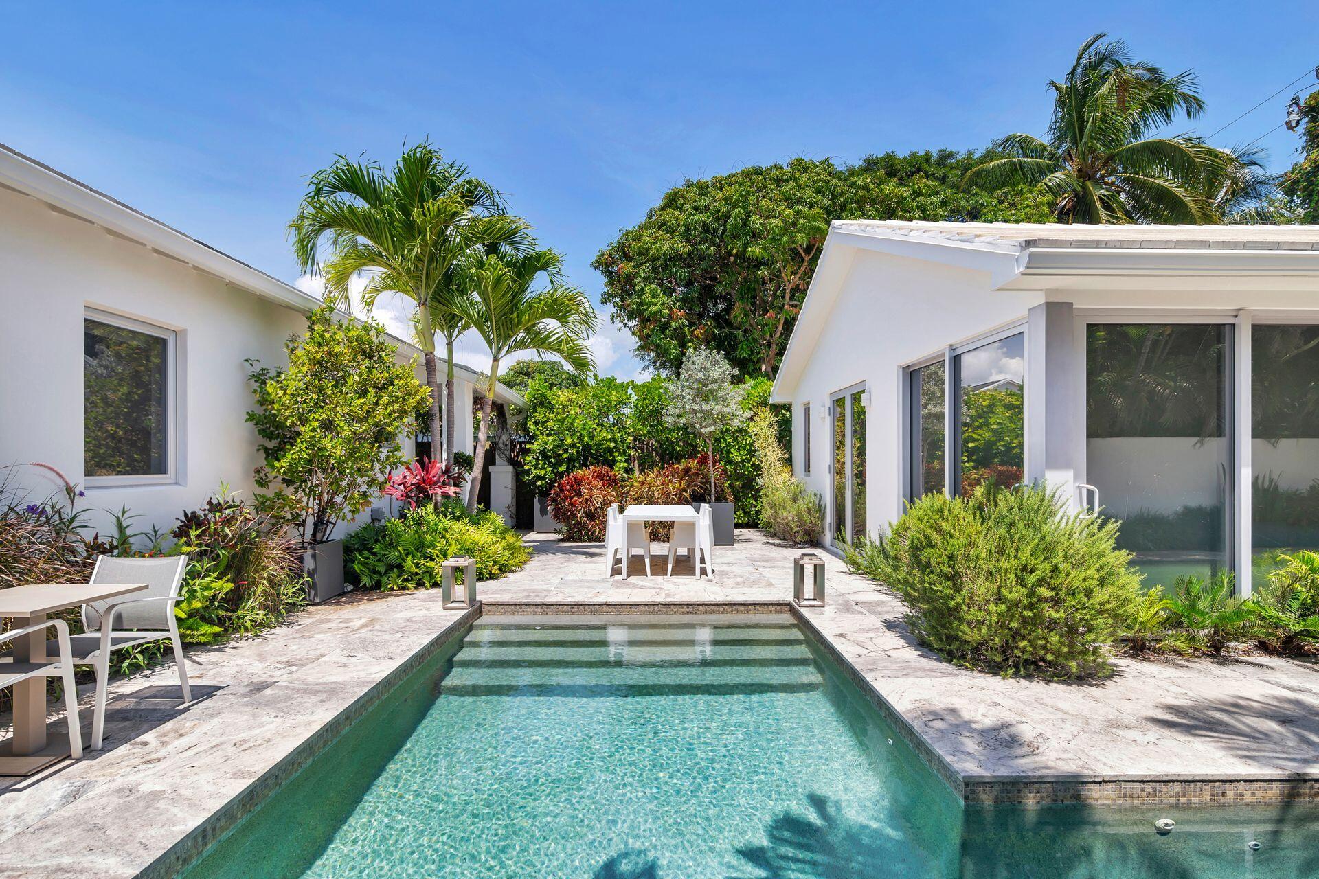 West Palm Beach, Florida, 33401, United States, 2 Bedrooms Bedrooms, ,3 BathroomsBathrooms,Residential,For Sale,2001645