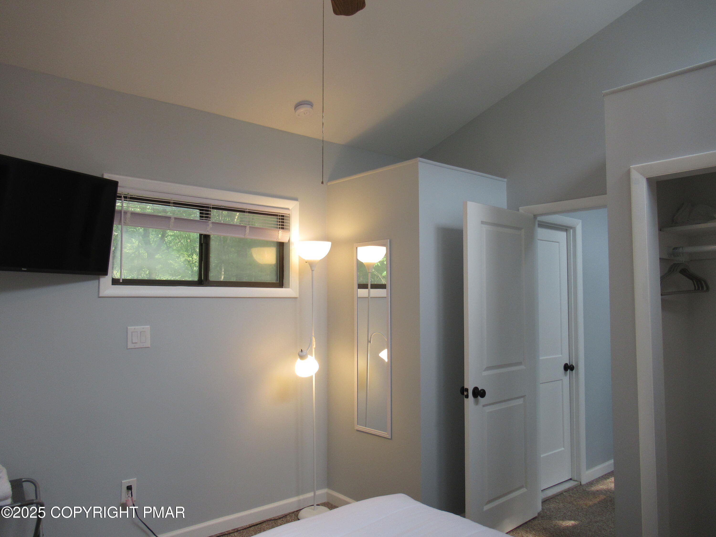 Lake Harmony, Pennsylvania, 18624, United States, 3 Bedrooms Bedrooms, ,2 BathroomsBathrooms,Residential,For Sale,1920400