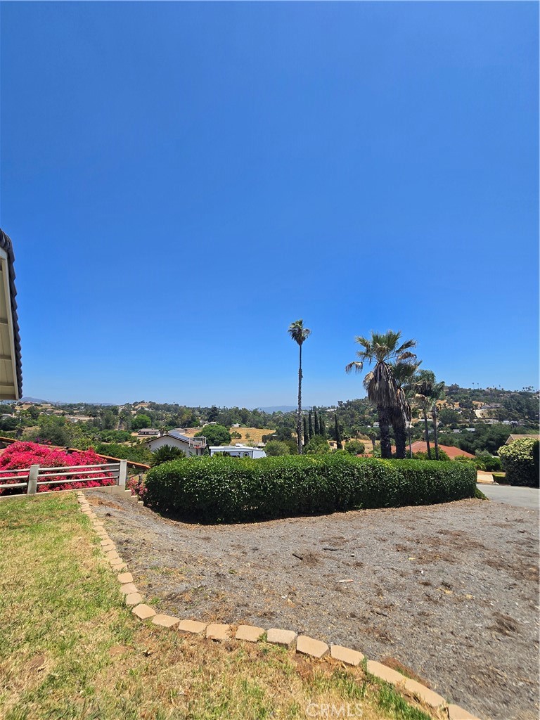 Escondido, California, 92025, United States, 3 Bedrooms Bedrooms, ,2 BathroomsBathrooms,Residential,For Sale,1986059