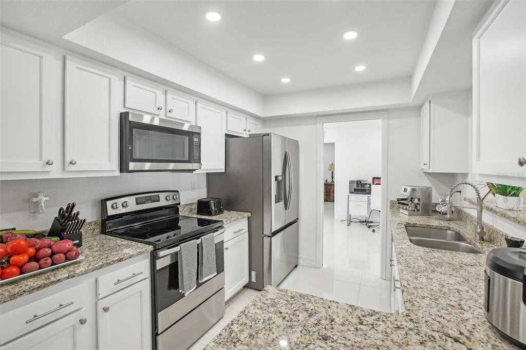 St Petersburg, Florida, 33710, United States, 3 Bedrooms Bedrooms, ,2 BathroomsBathrooms,Residential,For Sale,1849004