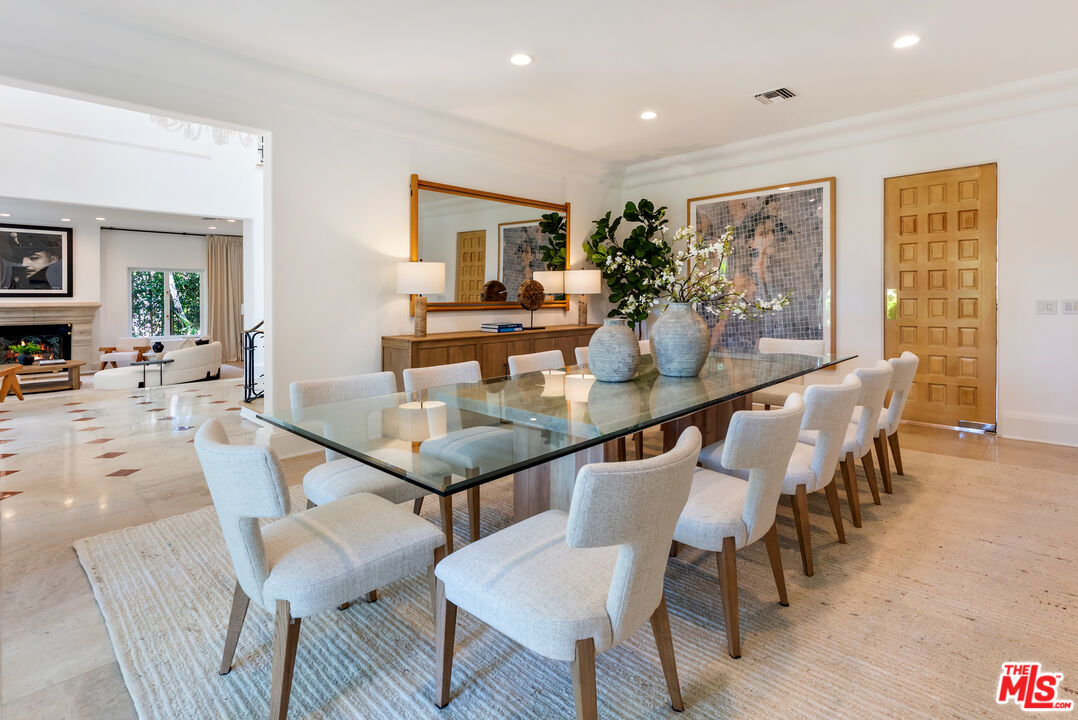 Beverly Hills, California, 90210, United States, 6 Bedrooms Bedrooms, ,8 BathroomsBathrooms,Residential,For Sale,1926509