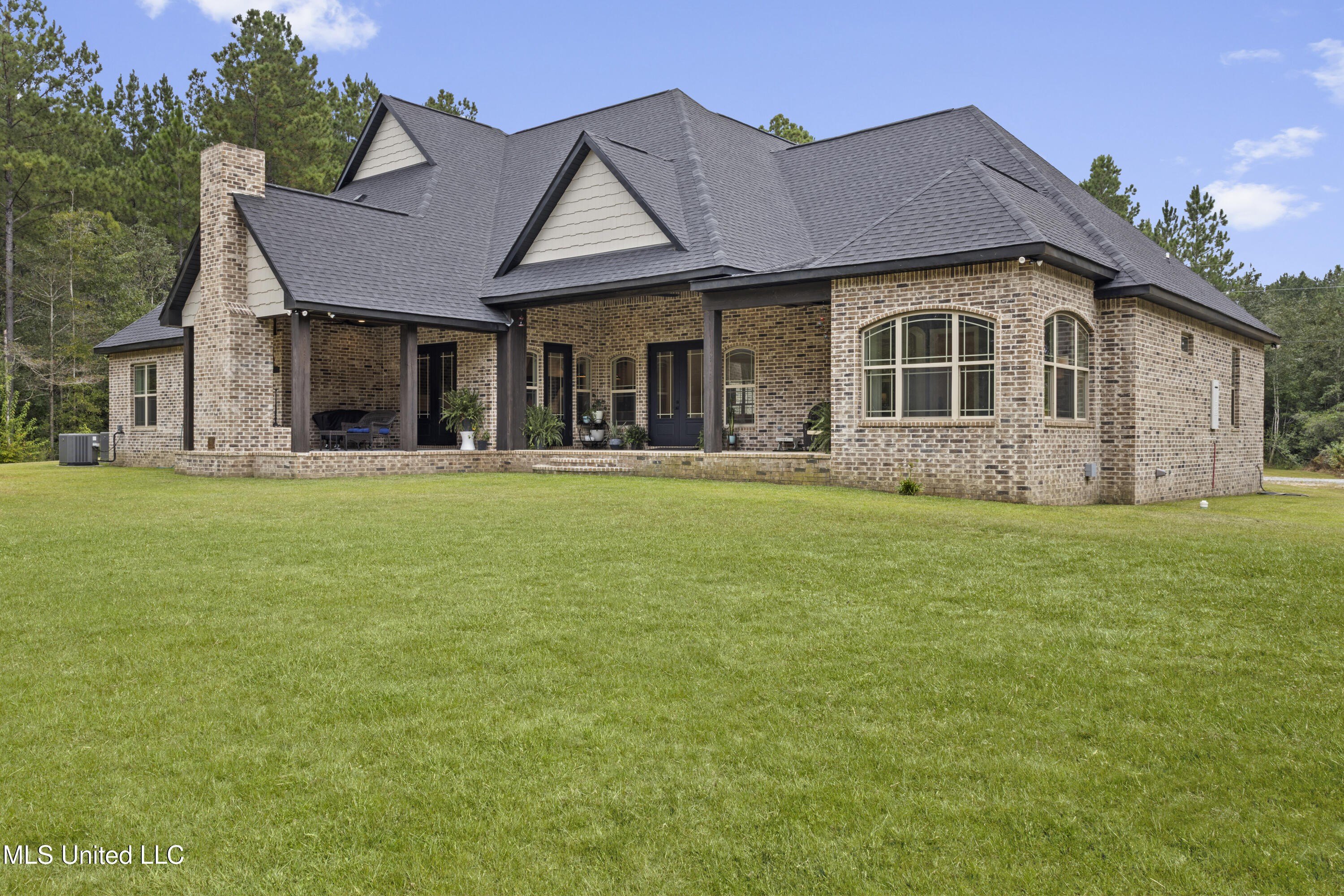 Gulfport, Mississippi, 39503, United States, 5 Bedrooms Bedrooms, ,5 BathroomsBathrooms,Residential,For Sale,1974357