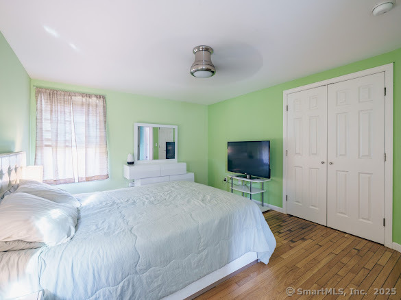 Orange, Connecticut, 06477, United States, 2 Bedrooms Bedrooms, ,2 BathroomsBathrooms,Residential,For Sale,1867599