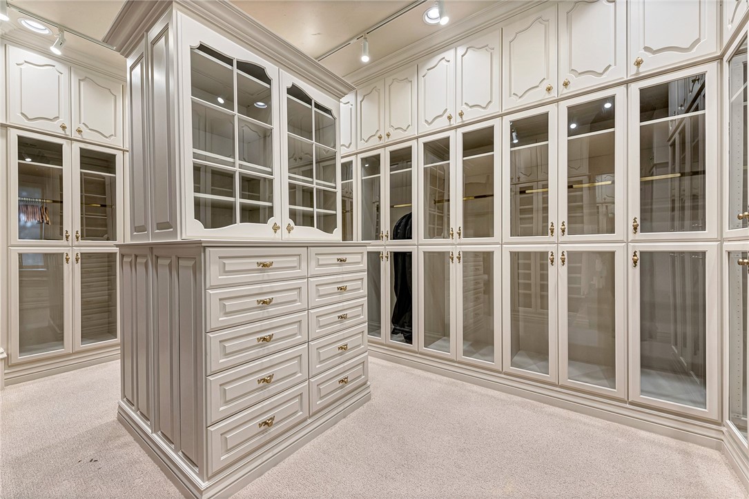 Rogers, Arkansas, 72758, United States, 3 Bedrooms Bedrooms, ,5 BathroomsBathrooms,Residential,For Sale,1857707