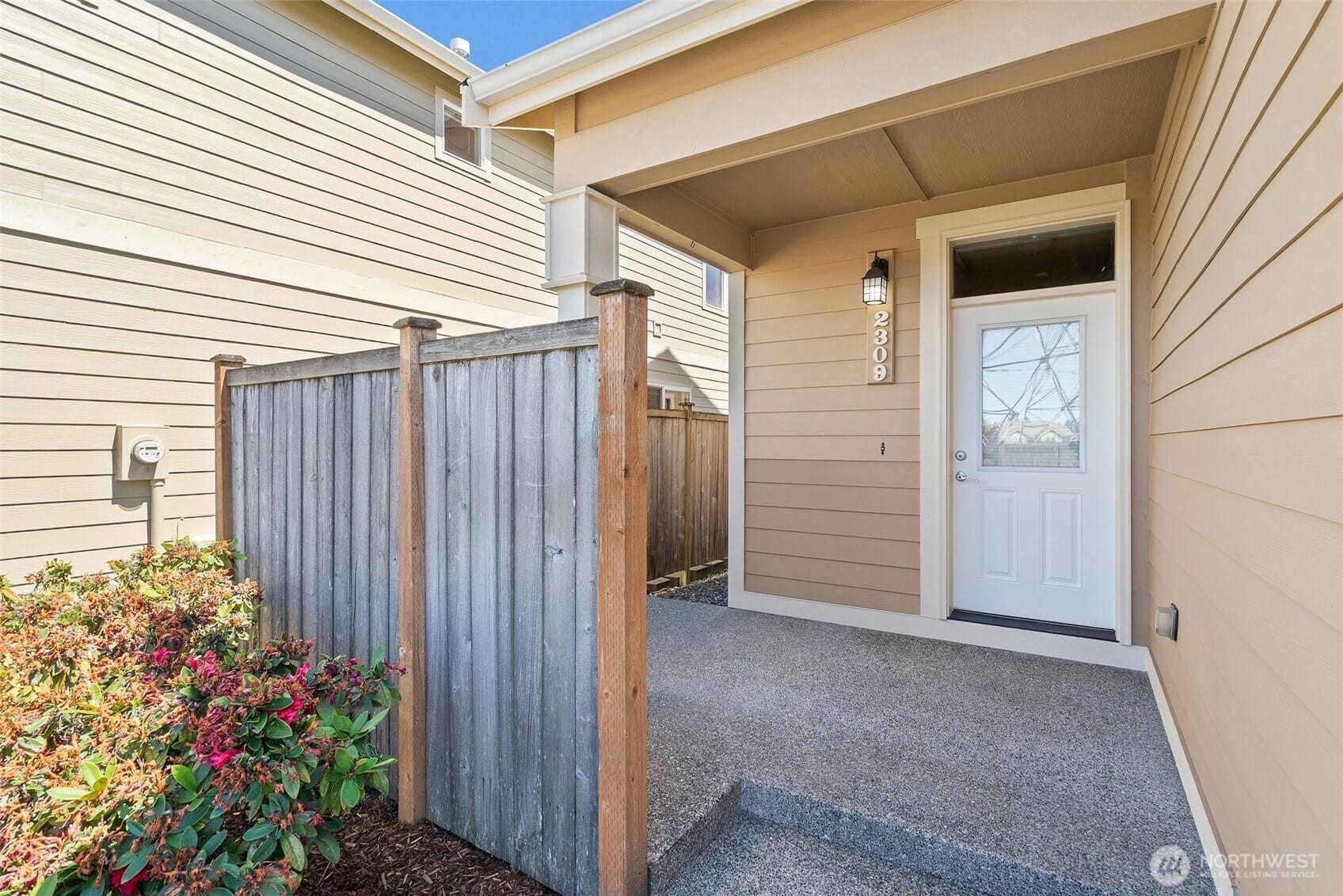 Puyallup, Washington, 98374, United States, 3 Bedrooms Bedrooms, ,3 BathroomsBathrooms,Residential,For Sale,1885383
