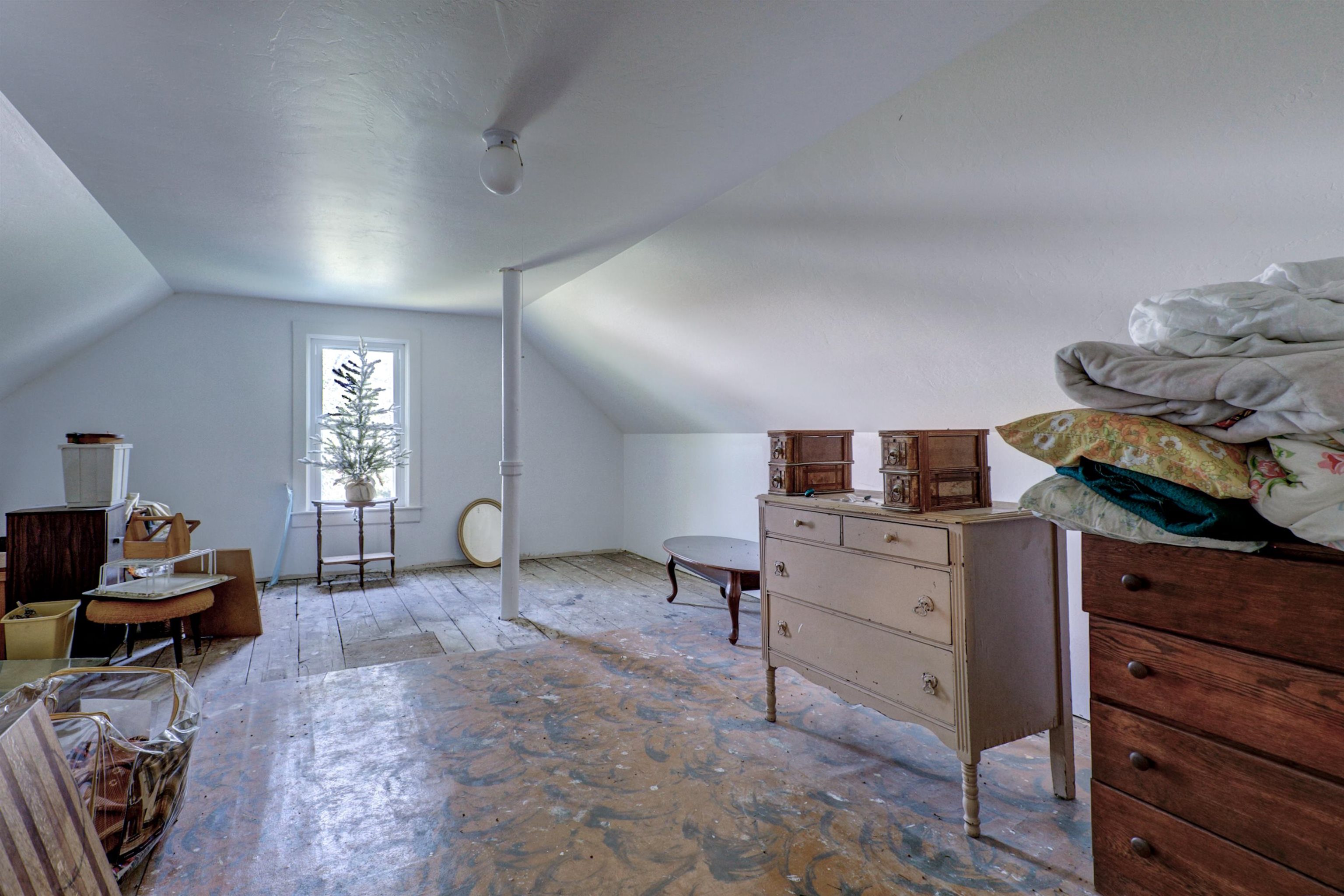 Bonduel, Wisconsin, 54107, United States, 4 Bedrooms Bedrooms, ,1 BathroomBathrooms,Residential,For Sale,1937889