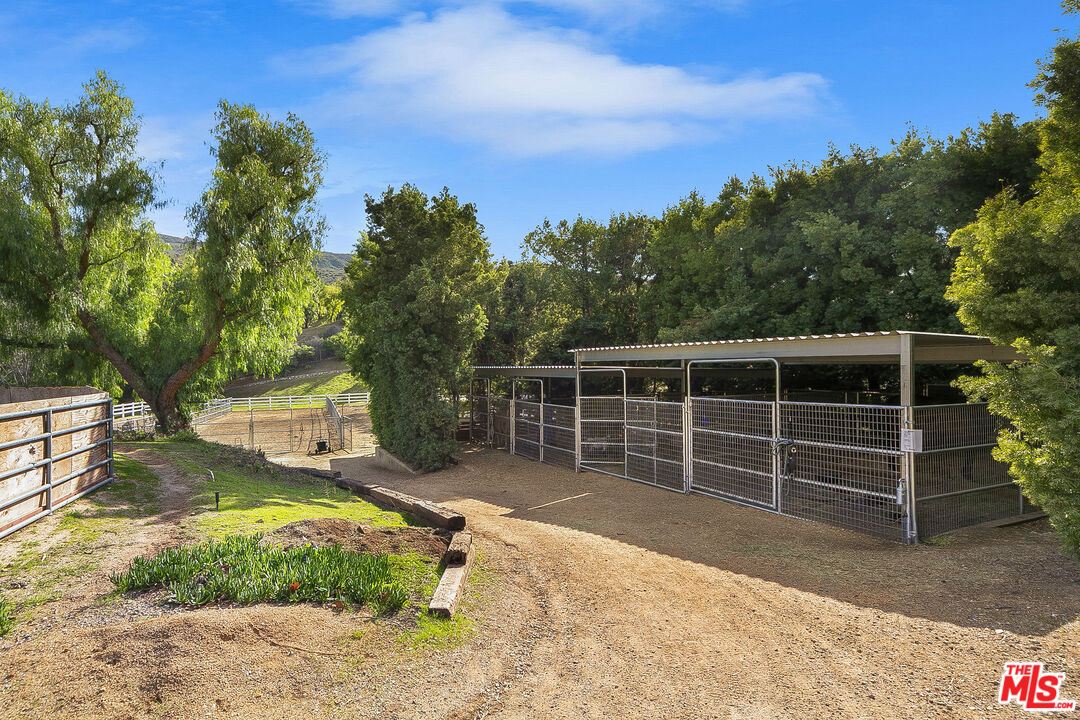 Calabasas, California, 91302, United States, 3 Bedrooms Bedrooms, ,2 BathroomsBathrooms,Residential,For Sale,1723181