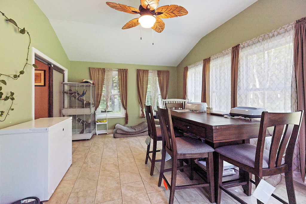 Madison, Maine, 04950, United States, 3 Bedrooms Bedrooms, ,3 BathroomsBathrooms,Residential,For Sale,1898697
