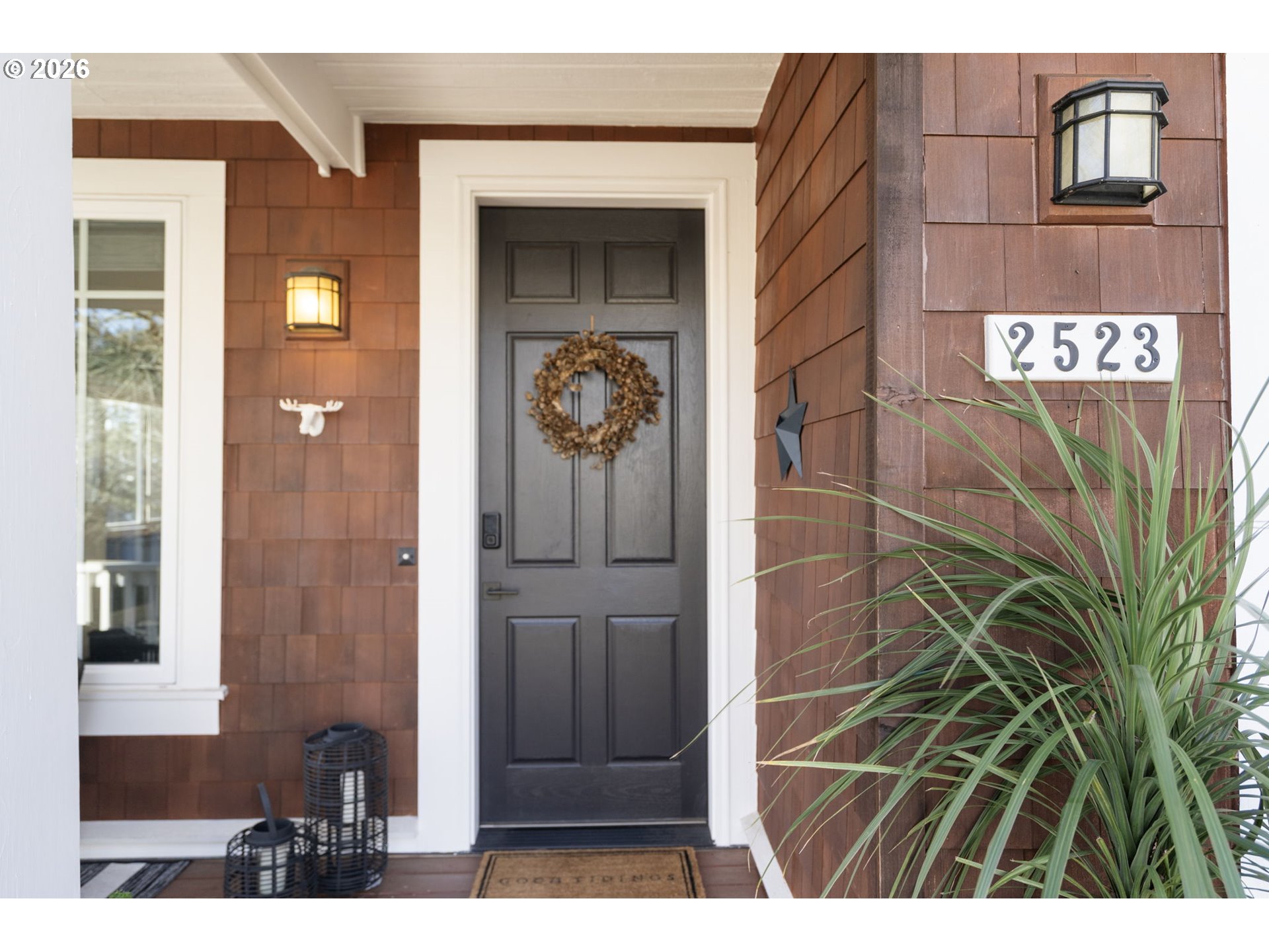 Portland, Oregon, 97229, United States, 2 Bedrooms Bedrooms, ,2 BathroomsBathrooms,Residential,For Sale,2016039