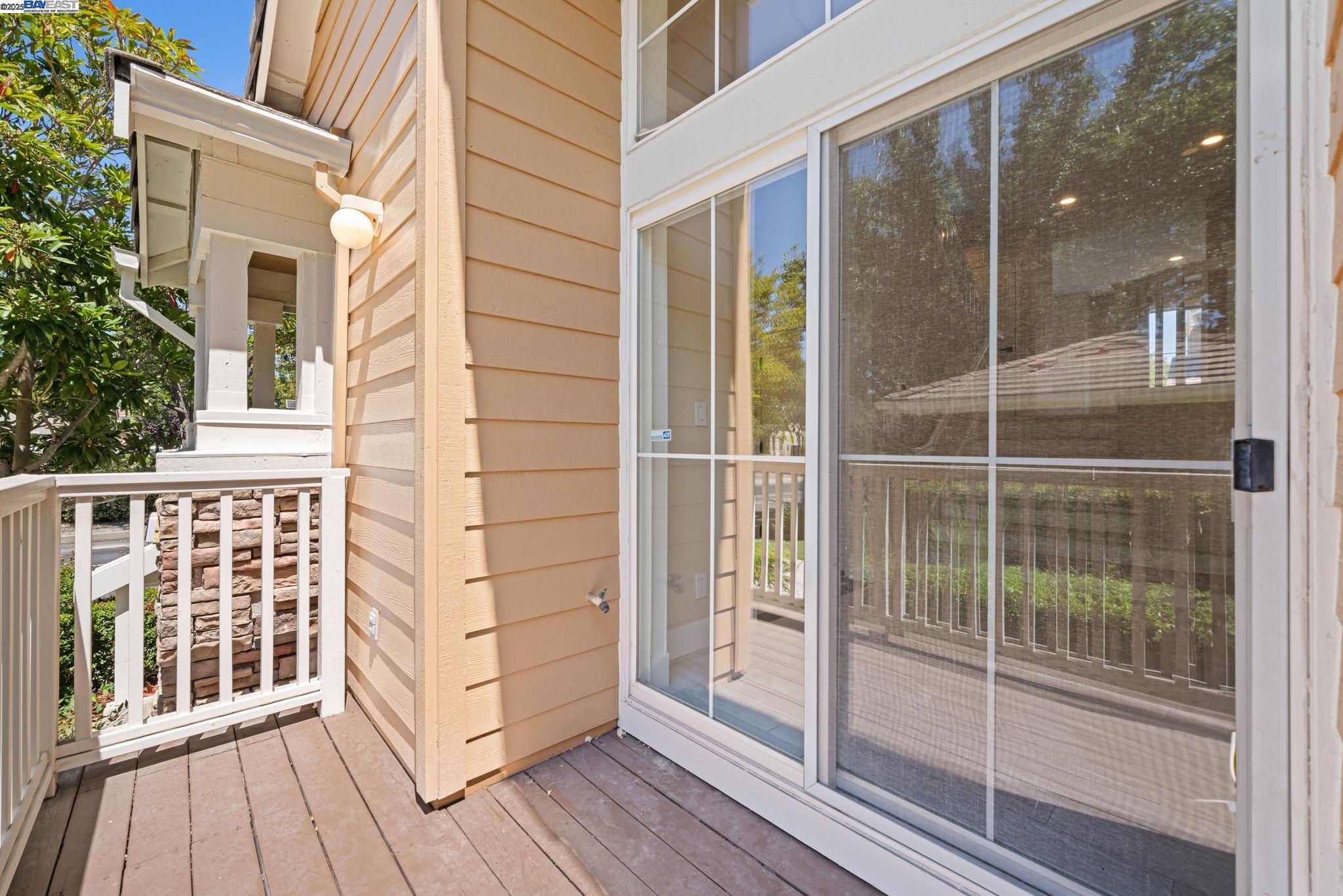 Dublin, California, 94568, United States, 3 Bedrooms Bedrooms, ,3 BathroomsBathrooms,Residential,For Sale,2006259