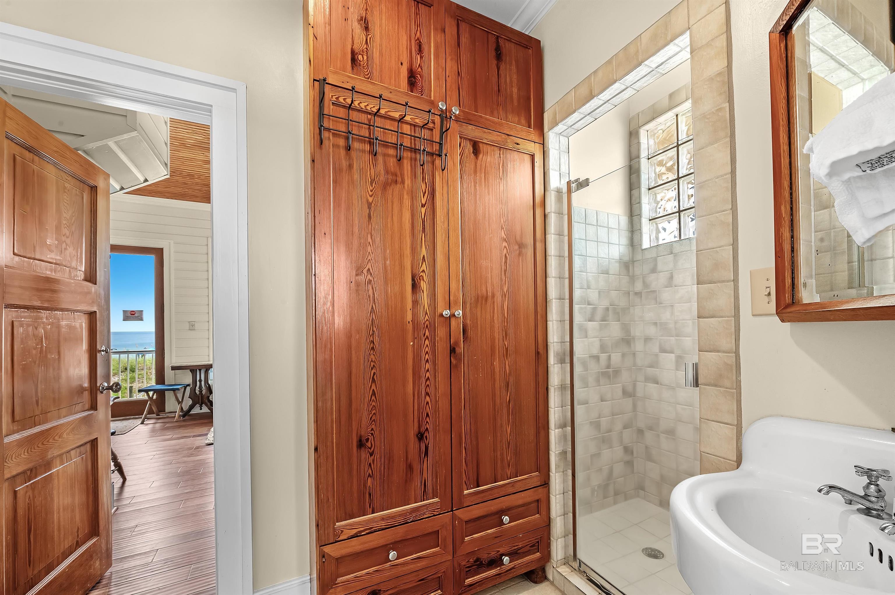 Gulf Shores, Alabama, 36542, United States, 4 Bedrooms Bedrooms, ,3 BathroomsBathrooms,Residential,For Sale,1982216