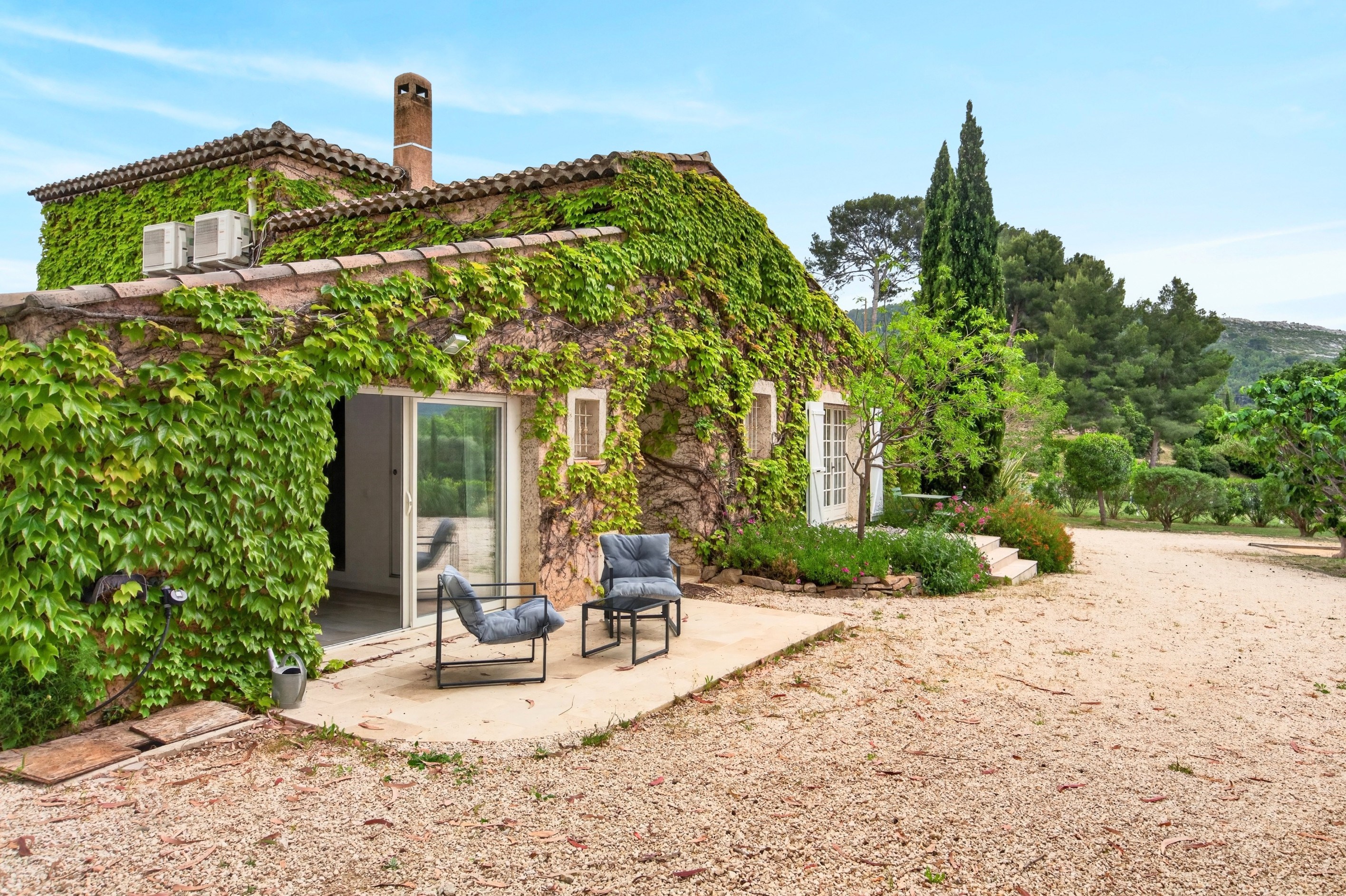  Saint-Cyr-sur-Mer – Family Estate with Detached Houses on Extensive Grounds - 物件實景