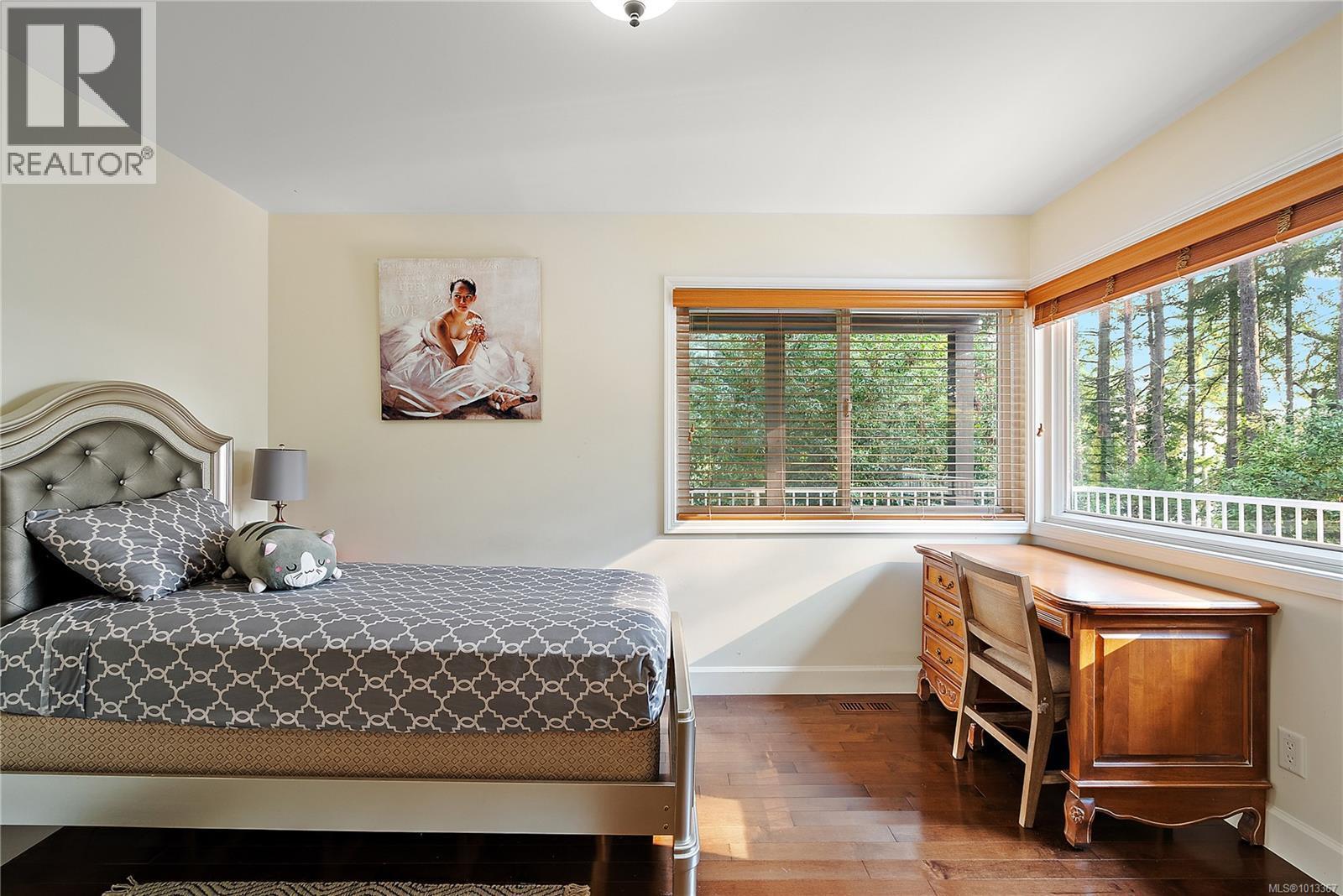 NORTH SAANICH, British Columbia, V8L 5L5, CA, 5 Bedrooms Bedrooms, ,4 BathroomsBathrooms,Residential,For Sale,1946996