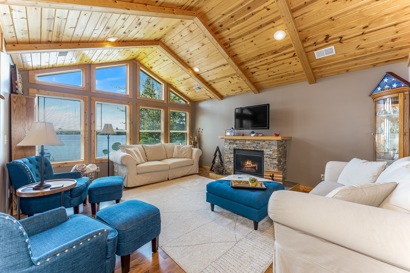 Oma, Wisconsin, 54534, United States, 2 Bedrooms Bedrooms, ,1 BathroomBathrooms,Residential,For Sale,2048309
