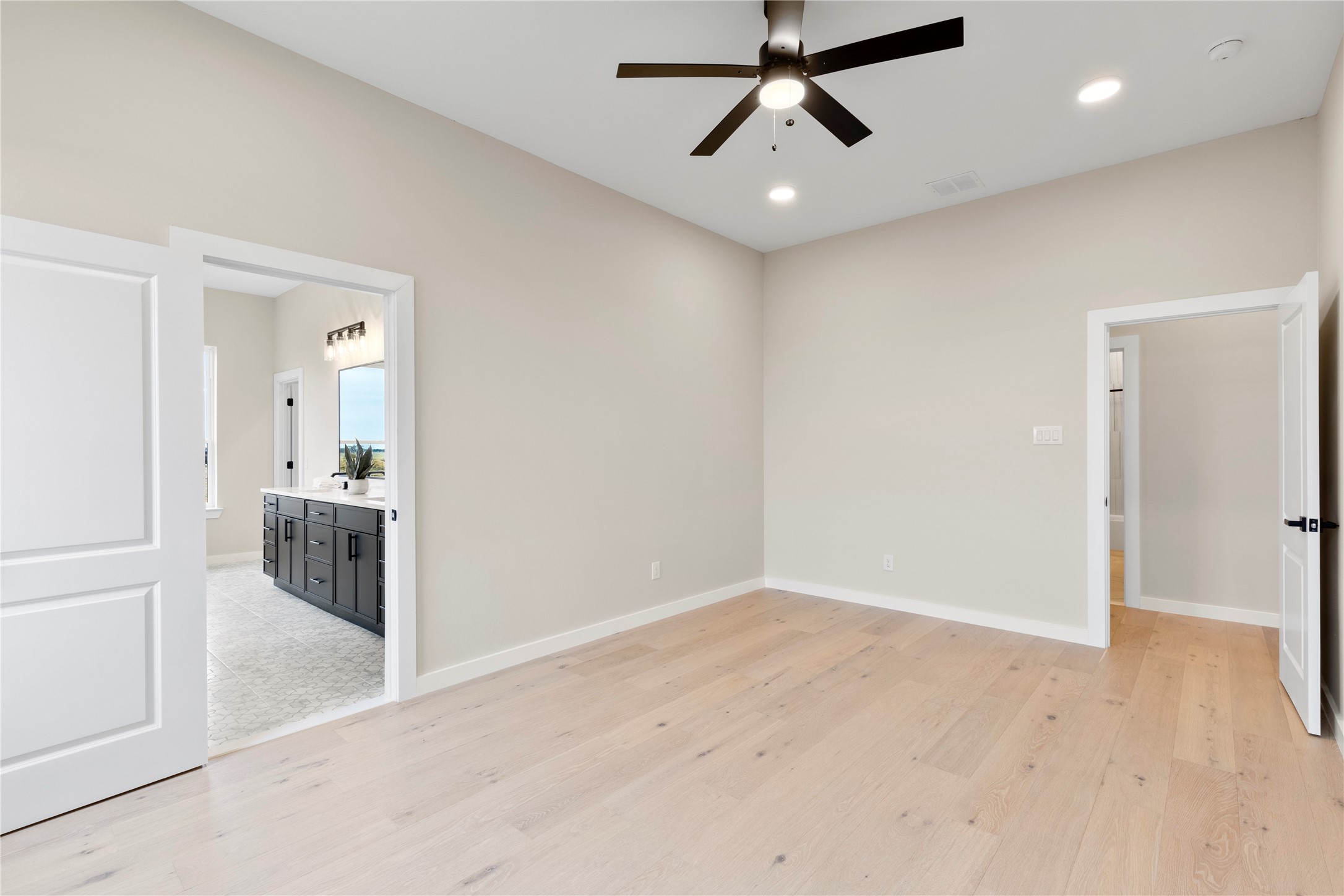 1230 Dixie Estates Way, Whitesboro, Texas, 76273, United States, 3 Bedrooms Bedrooms, ,4 BathroomsBathrooms,Residential,For Sale,1230 Dixie Estates Way,1646748