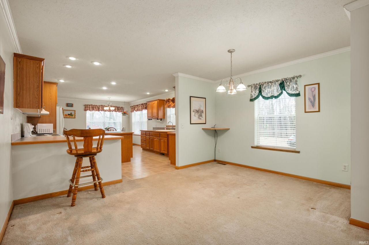 Alexandria, Indiana, 46001, United States, 3 Bedrooms Bedrooms, ,2 BathroomsBathrooms,Residential,For Sale,1728974