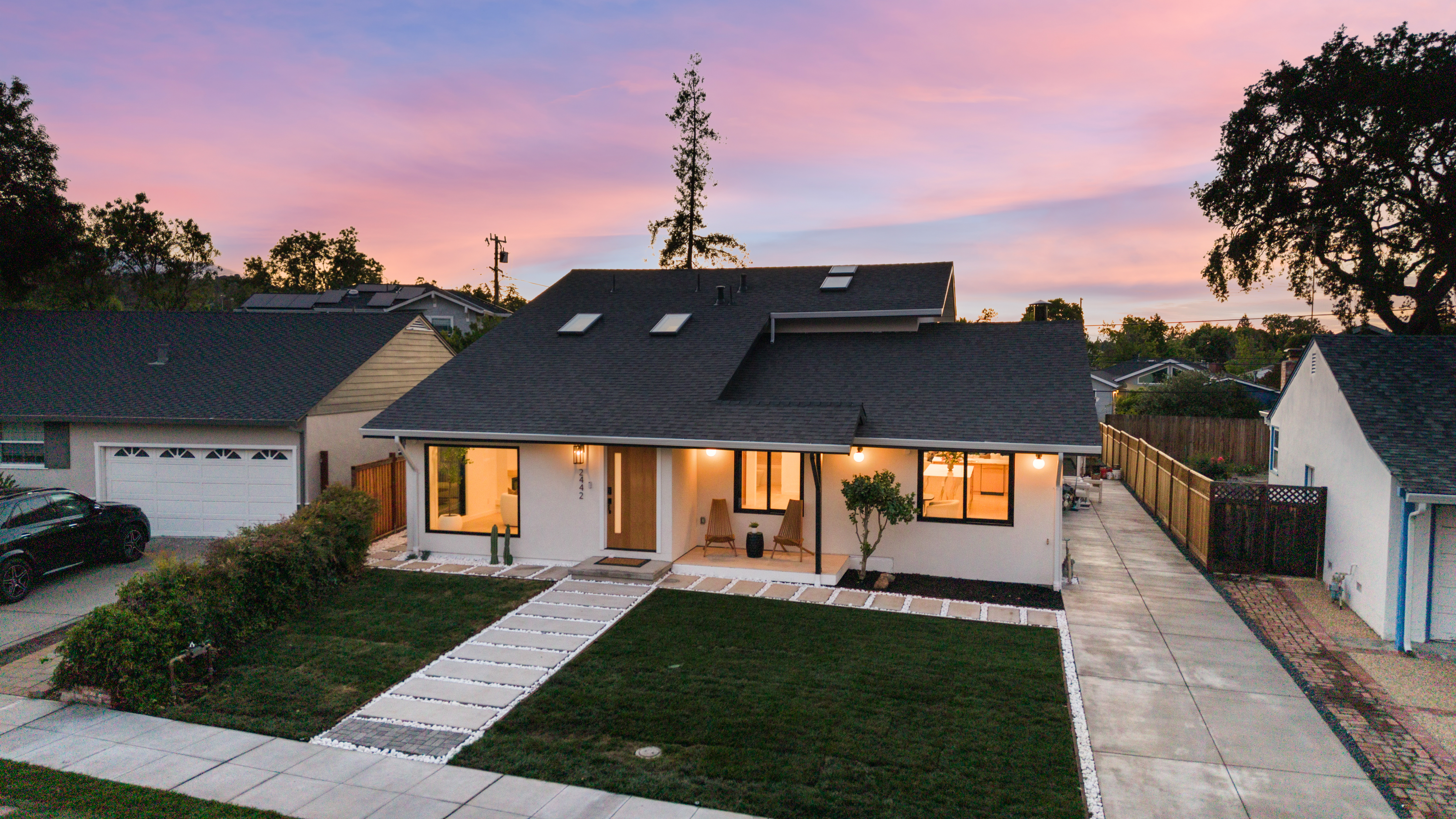  Expanded and Renovated Luxury Home - 物件實景