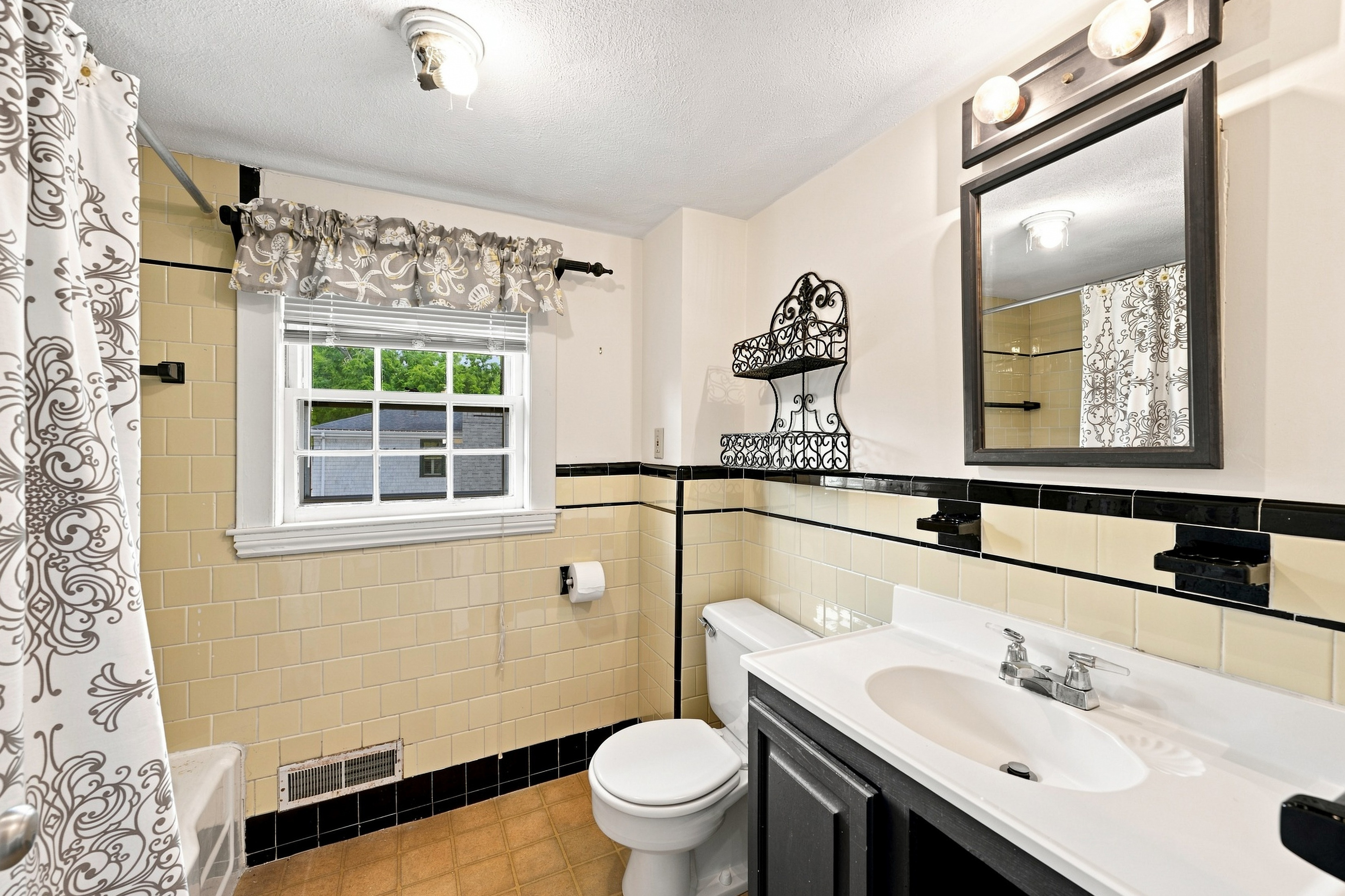 4 Littles Point Lane, Swampscott, MA, 01907 - 物件實景
