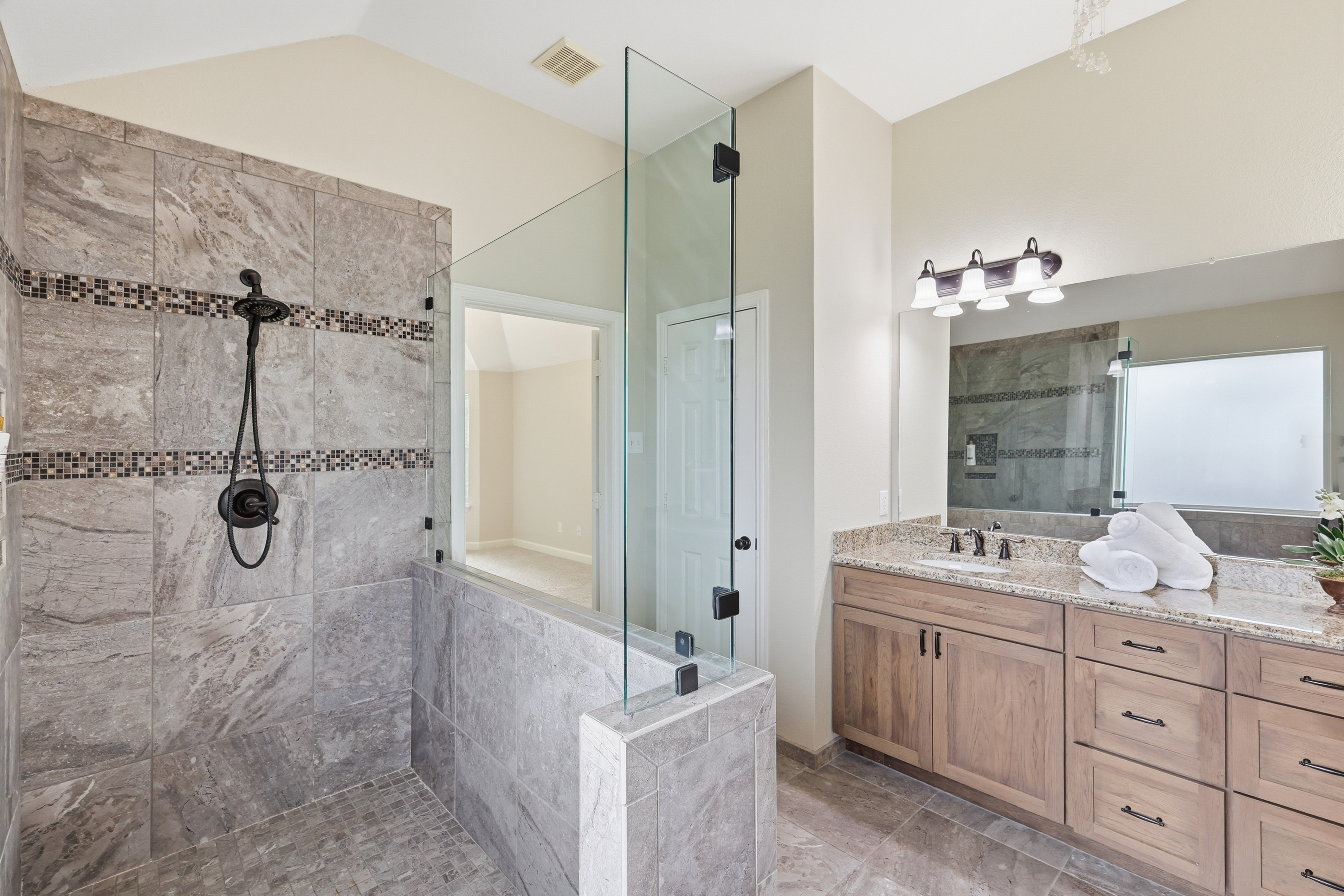  2402 Ravinia Drive, Corinth, TX, 76208 - 物件實景