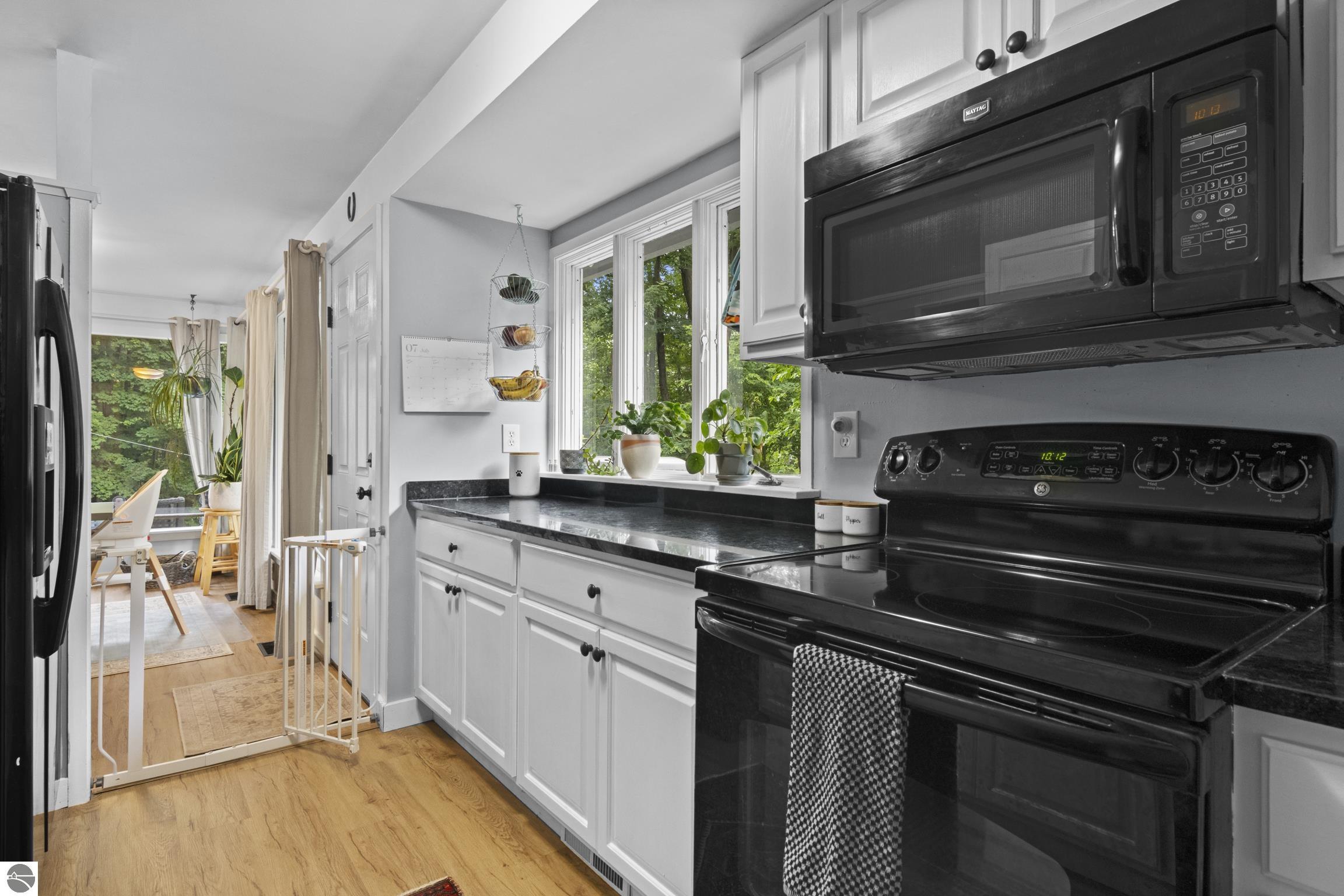 Traverse City, Michigan, 49684, United States, 2 Bedrooms Bedrooms, ,3 BathroomsBathrooms,Residential,For Sale,1915981
