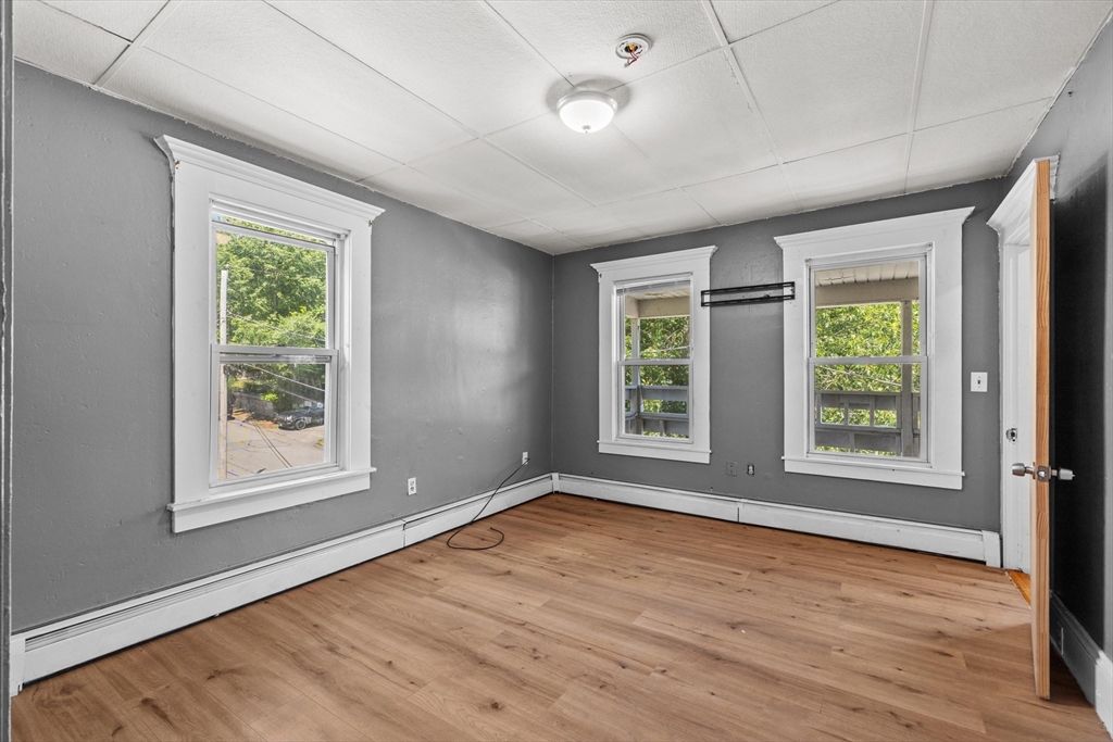 Fitchburg, Massachusetts, 01420, United States, 9 Bedrooms Bedrooms, ,3 BathroomsBathrooms,Residential,For Sale,1927899