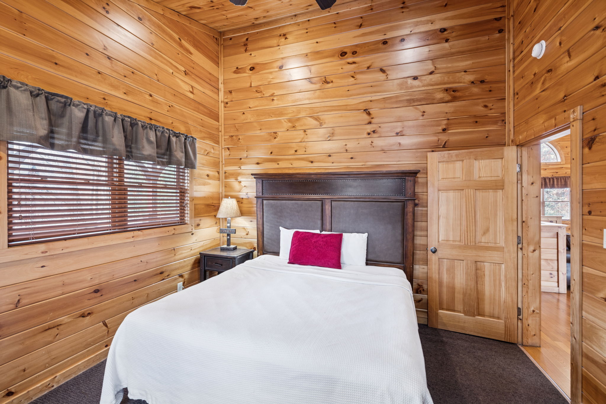 Gatlinburg, Tennessee, 37738, United States, 9 Bedrooms Bedrooms, ,9 BathroomsBathrooms,Residential,For Sale,1996380